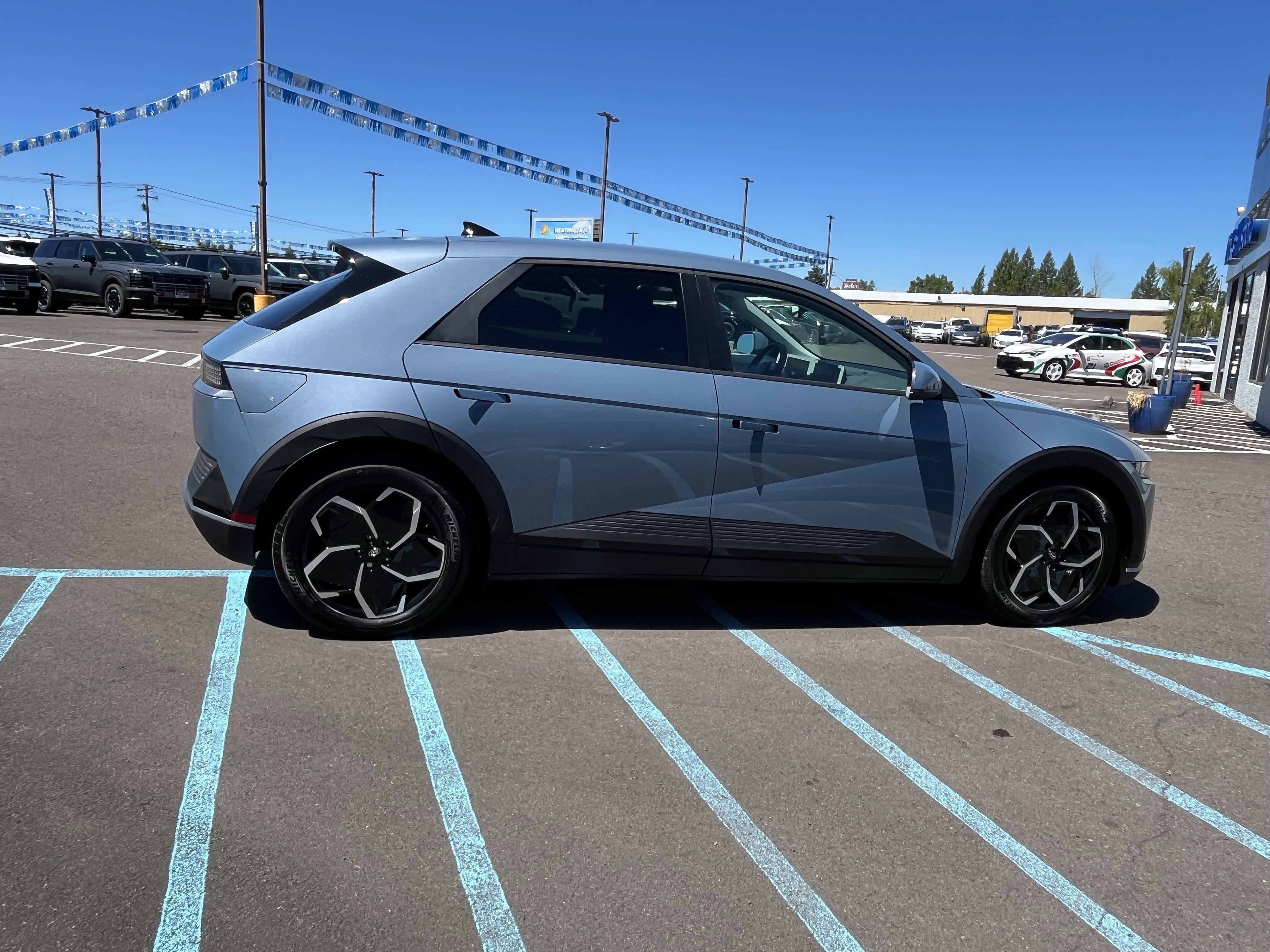 2024 Hyundai IONIQ 5 SEL