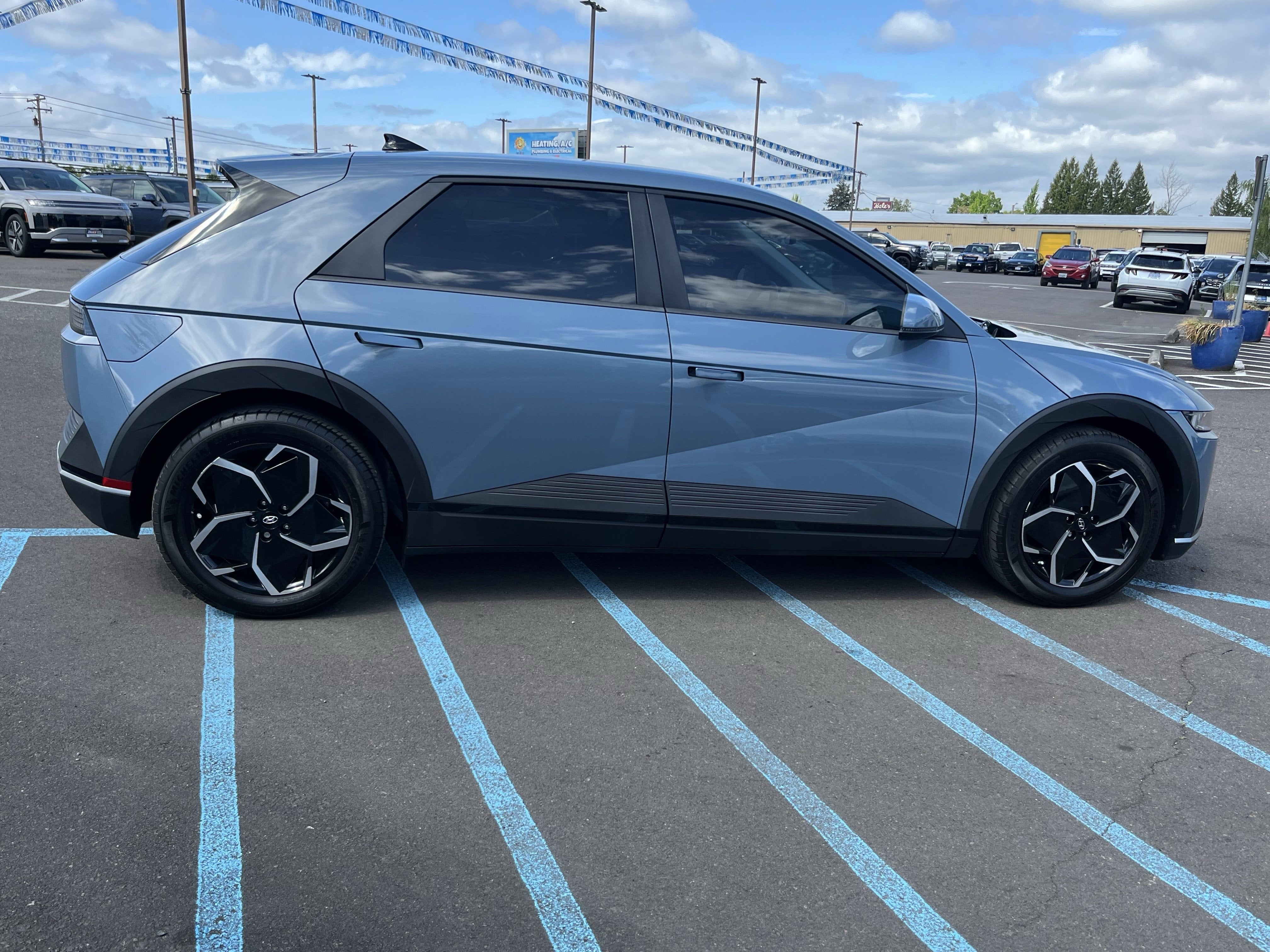 2024 Hyundai IONIQ 5 SEL