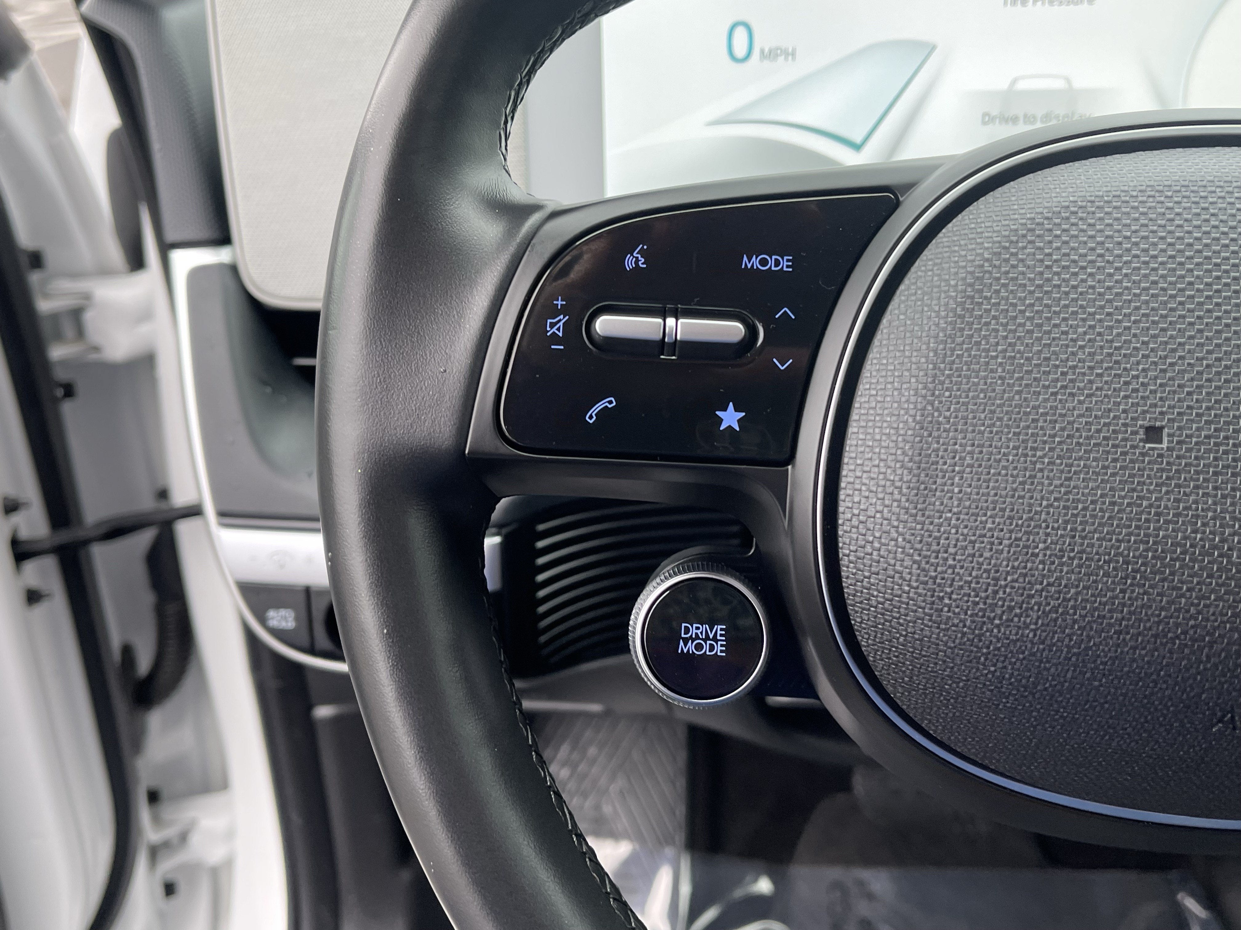2024 Hyundai IONIQ 5 SEL