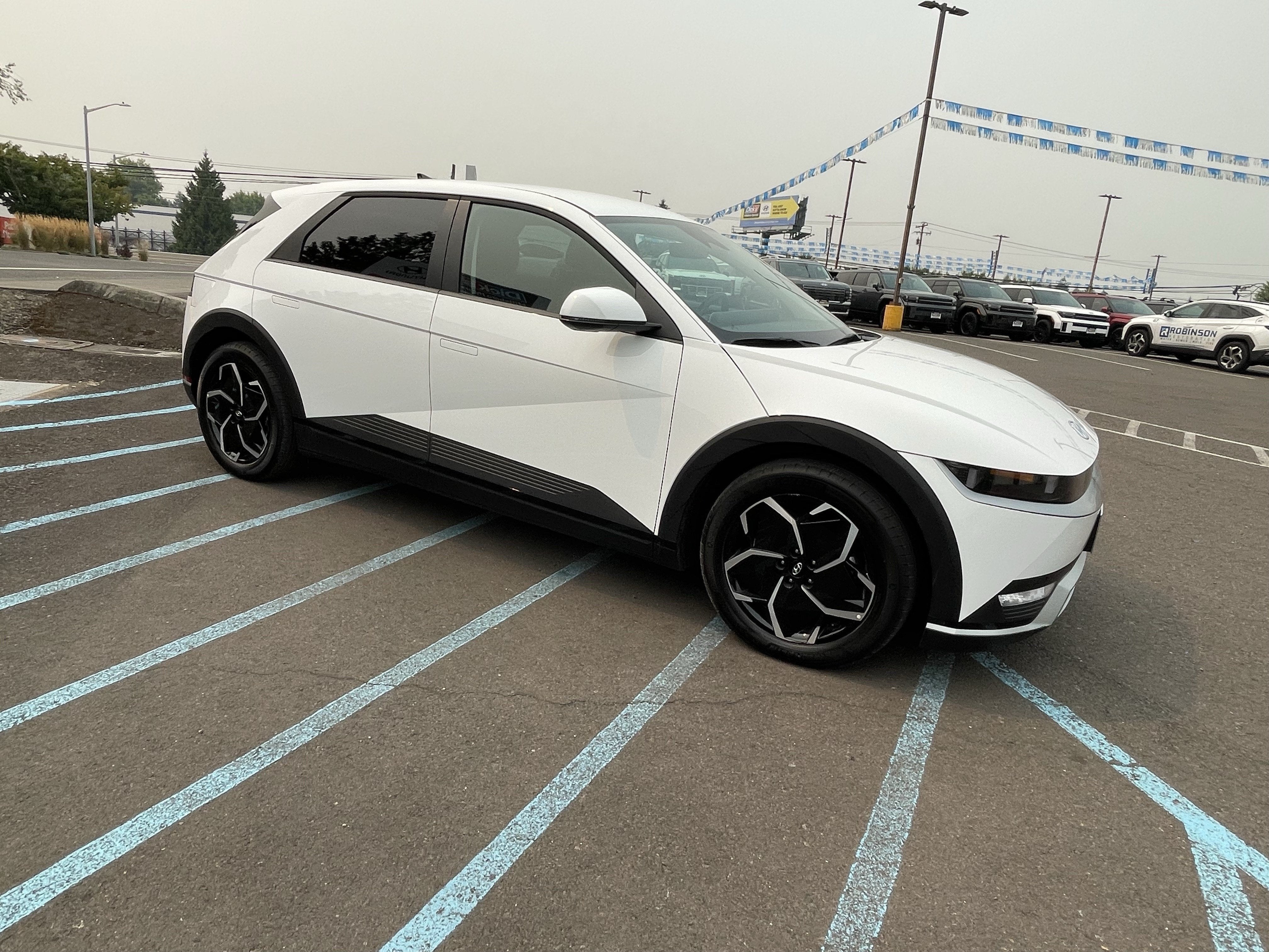 2024 Hyundai IONIQ 5 SEL