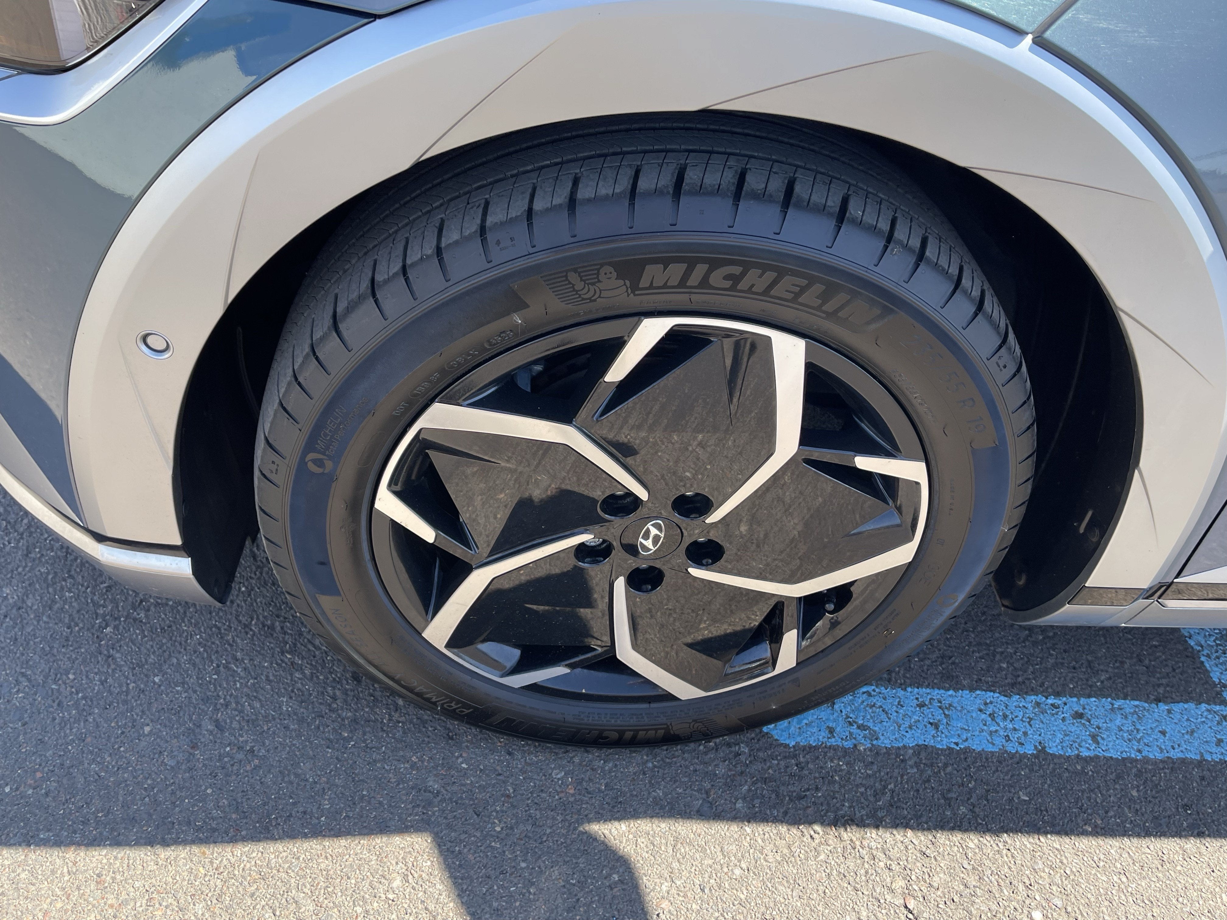 2024 Hyundai IONIQ 5 Limited