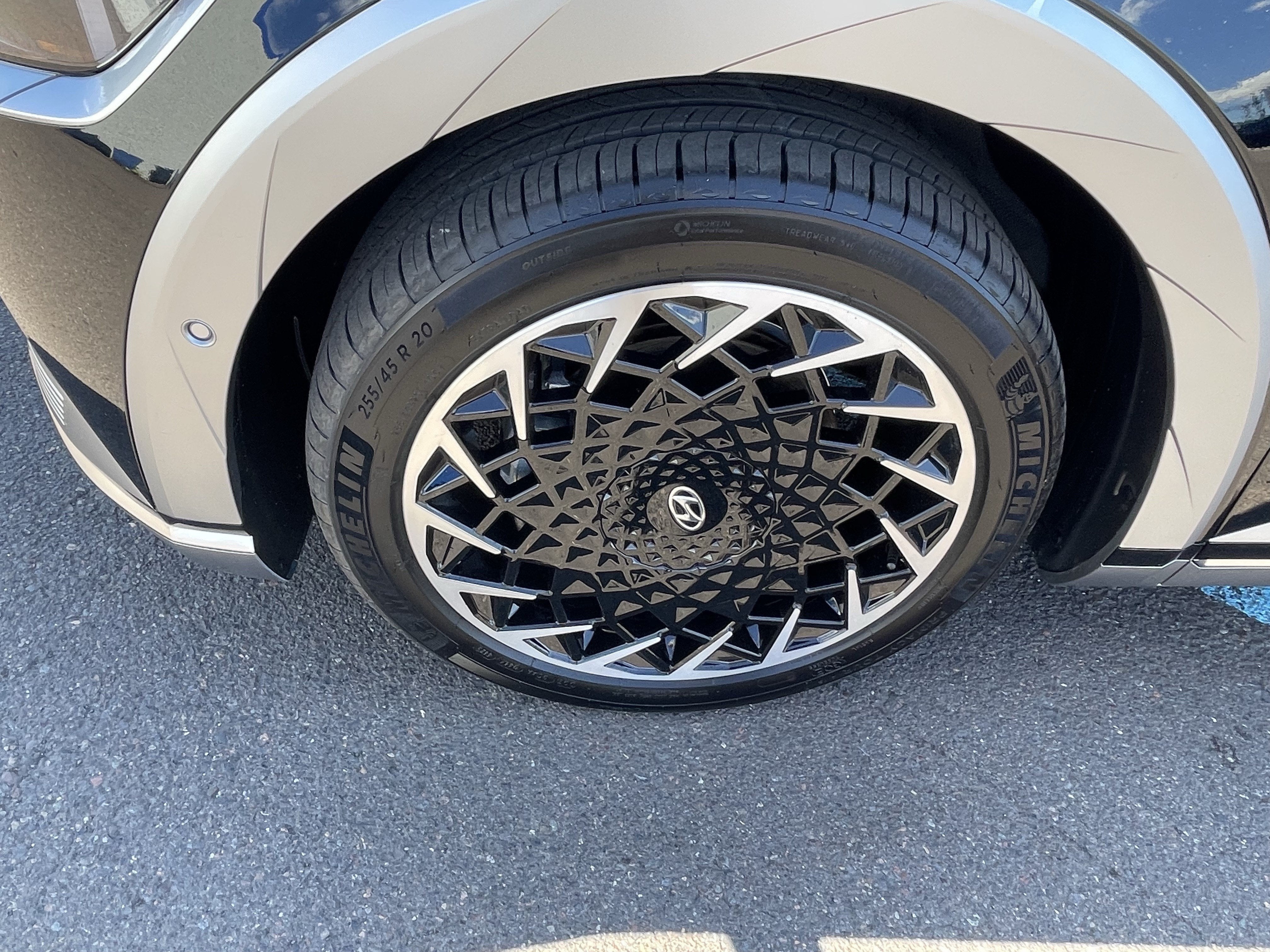 2024 Hyundai IONIQ 5 Limited