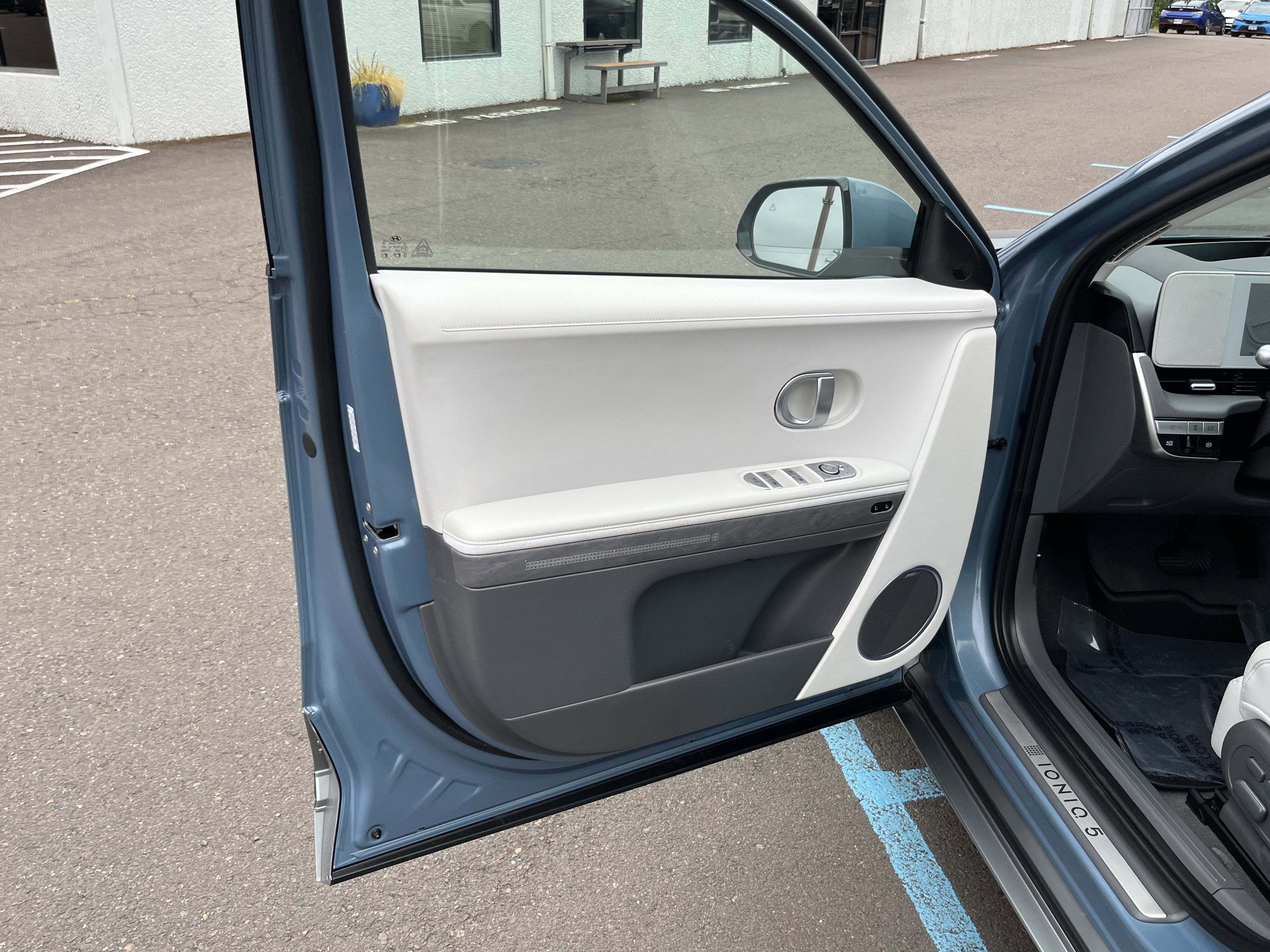2024 Hyundai IONIQ 5 Limited