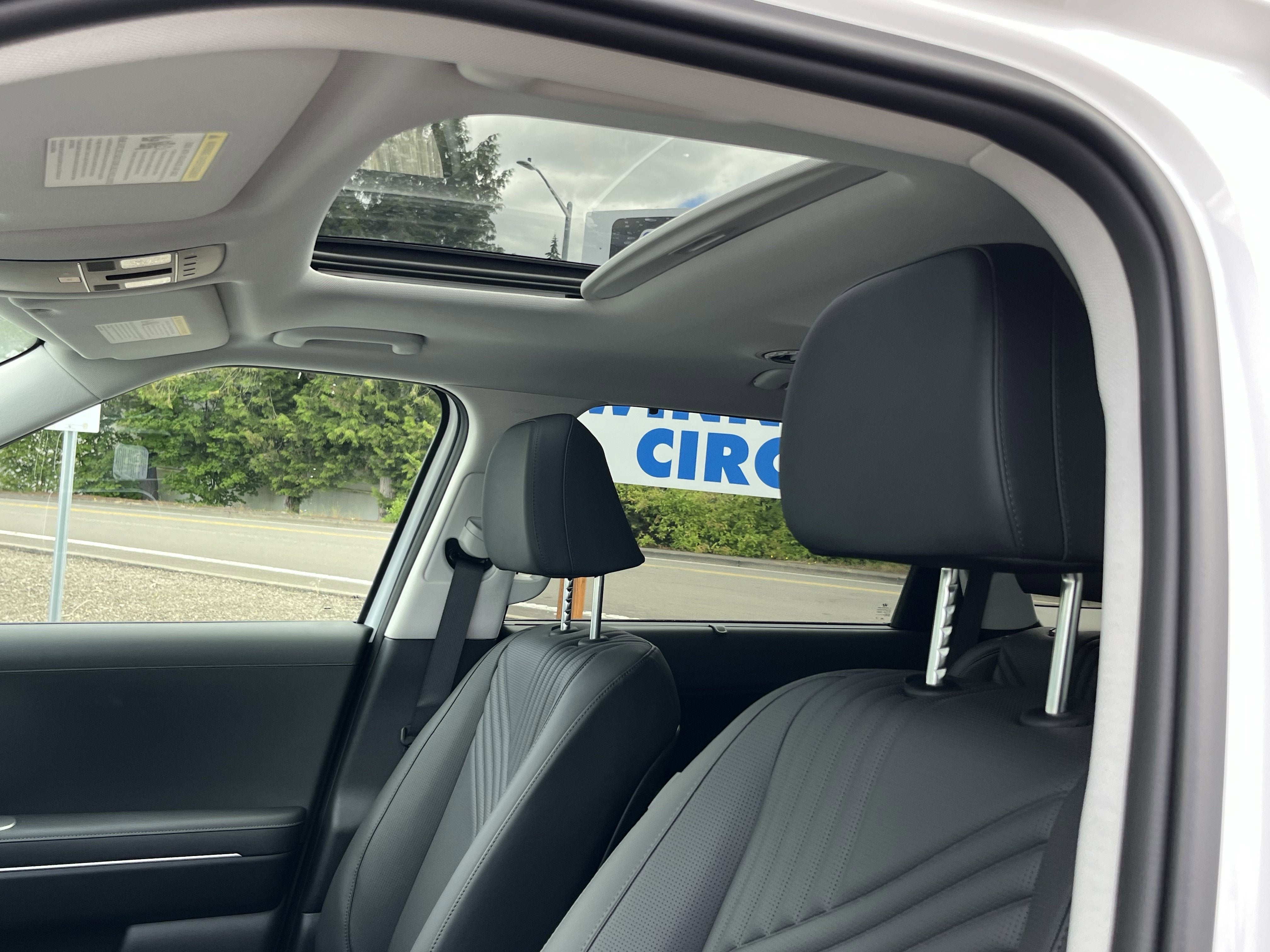 2026 Hyundai PALISADE HYBRID SEL Premium 8P