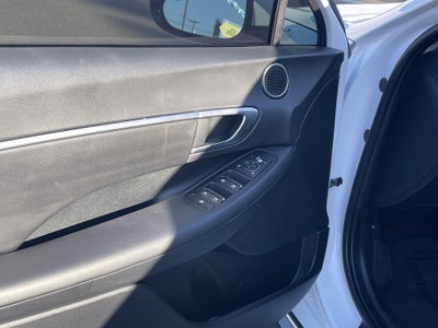 2025 Hyundai SONATA HYBRID SEL