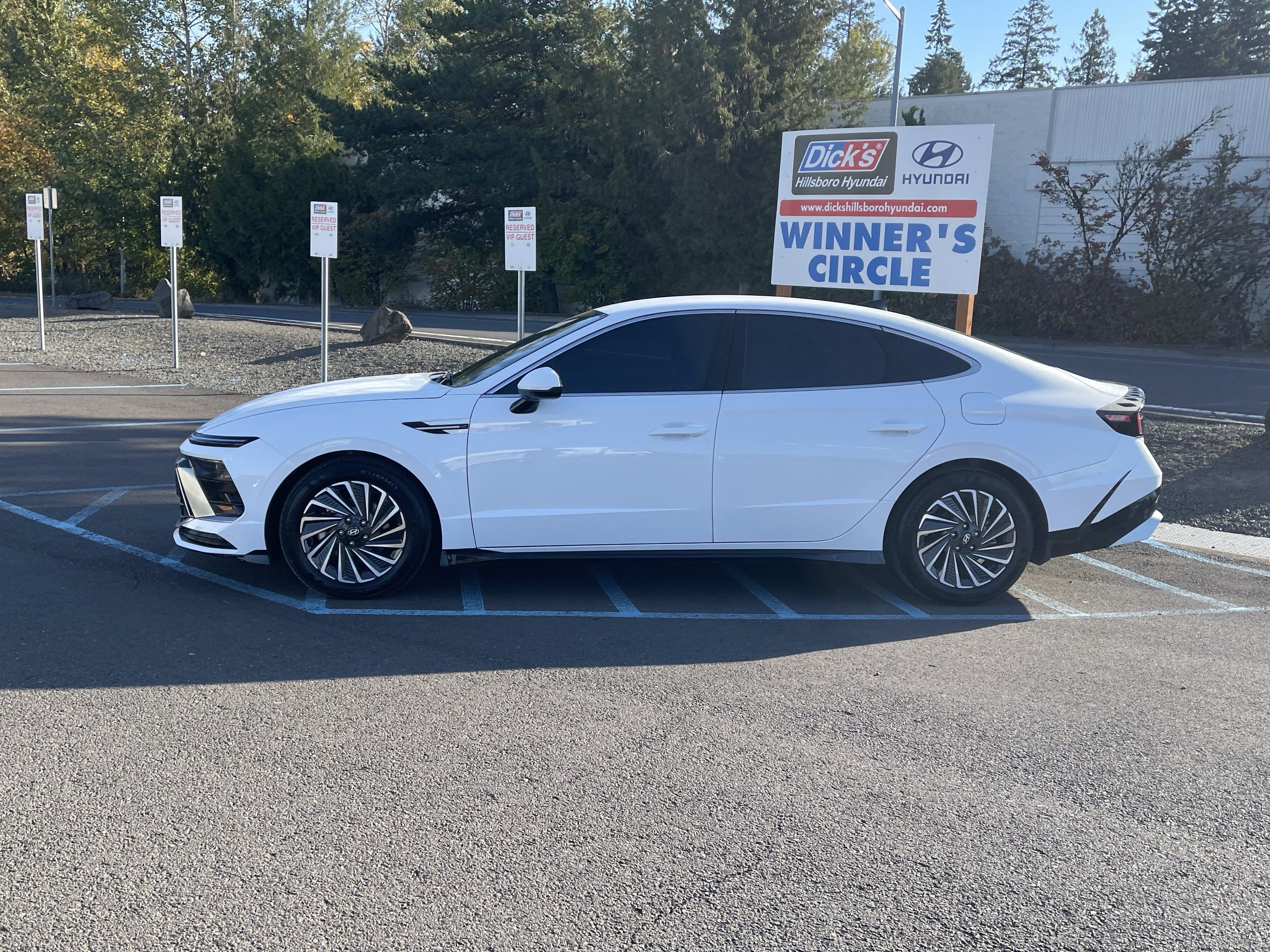 2025 Hyundai SONATA HYBRID SEL