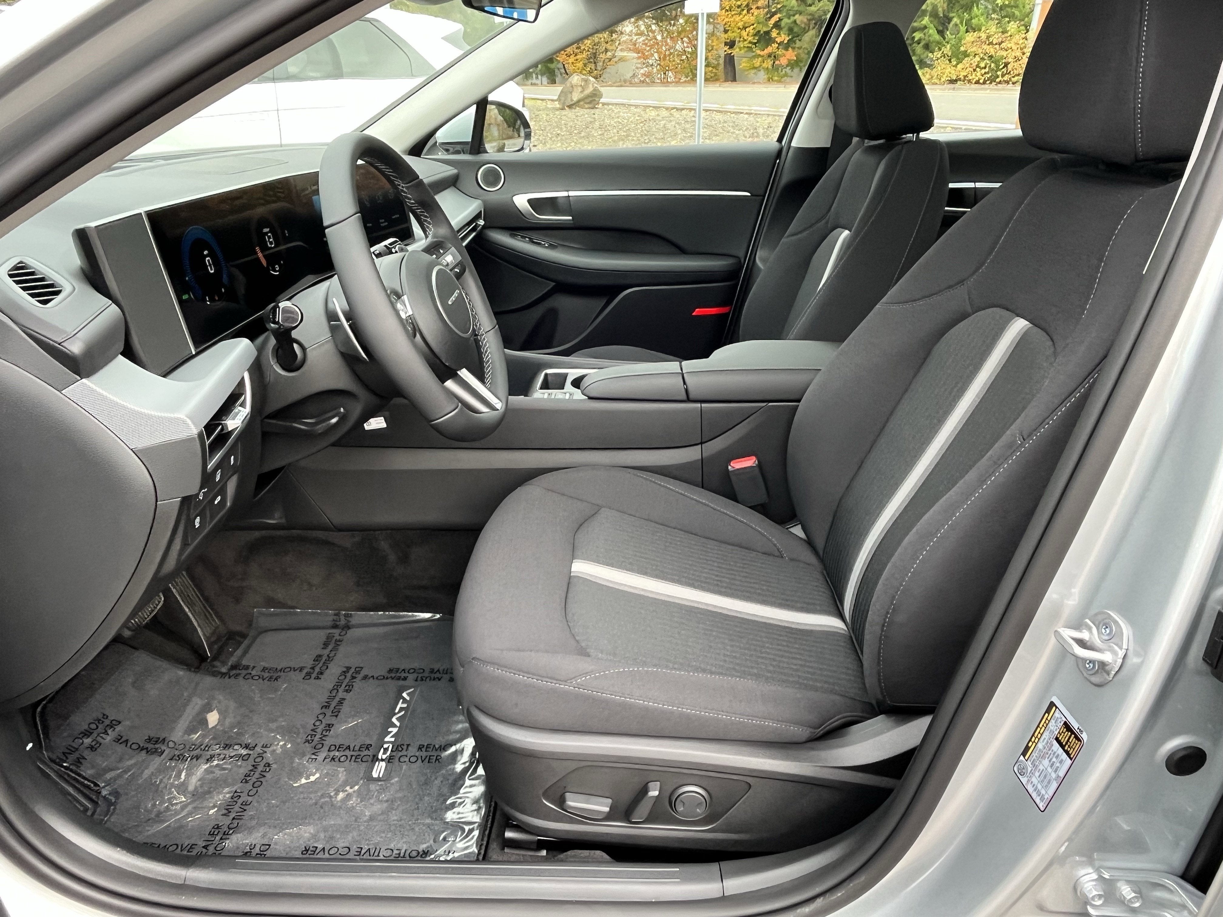 2026 Hyundai SONATA HYBRID SEL