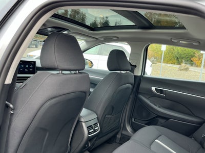 2026 Hyundai SONATA HYBRID SEL