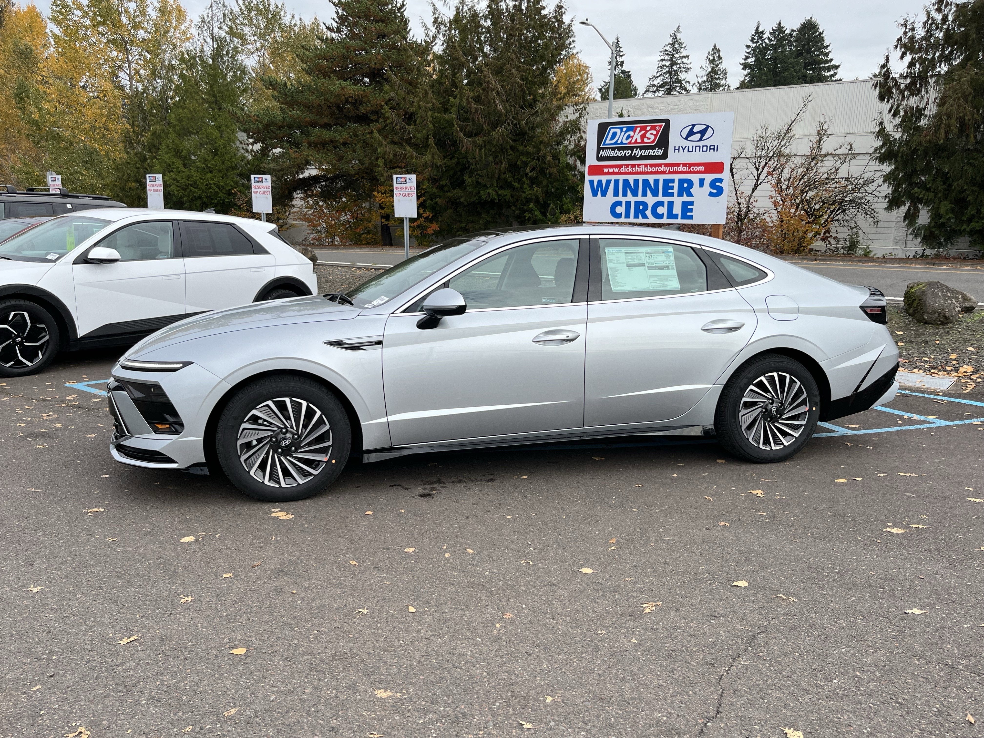 2026 Hyundai SONATA HYBRID SEL