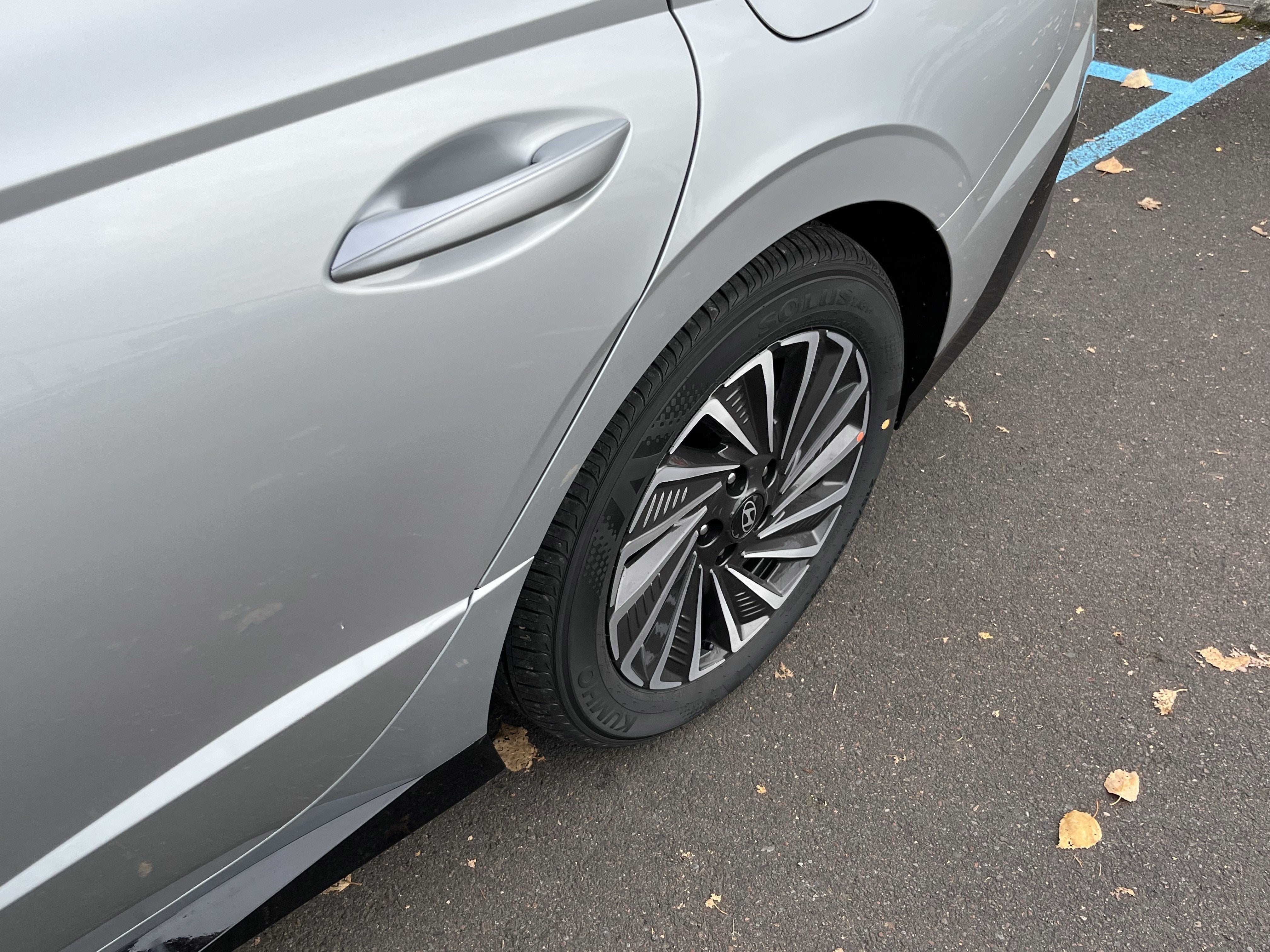 2026 Hyundai SONATA HYBRID SEL