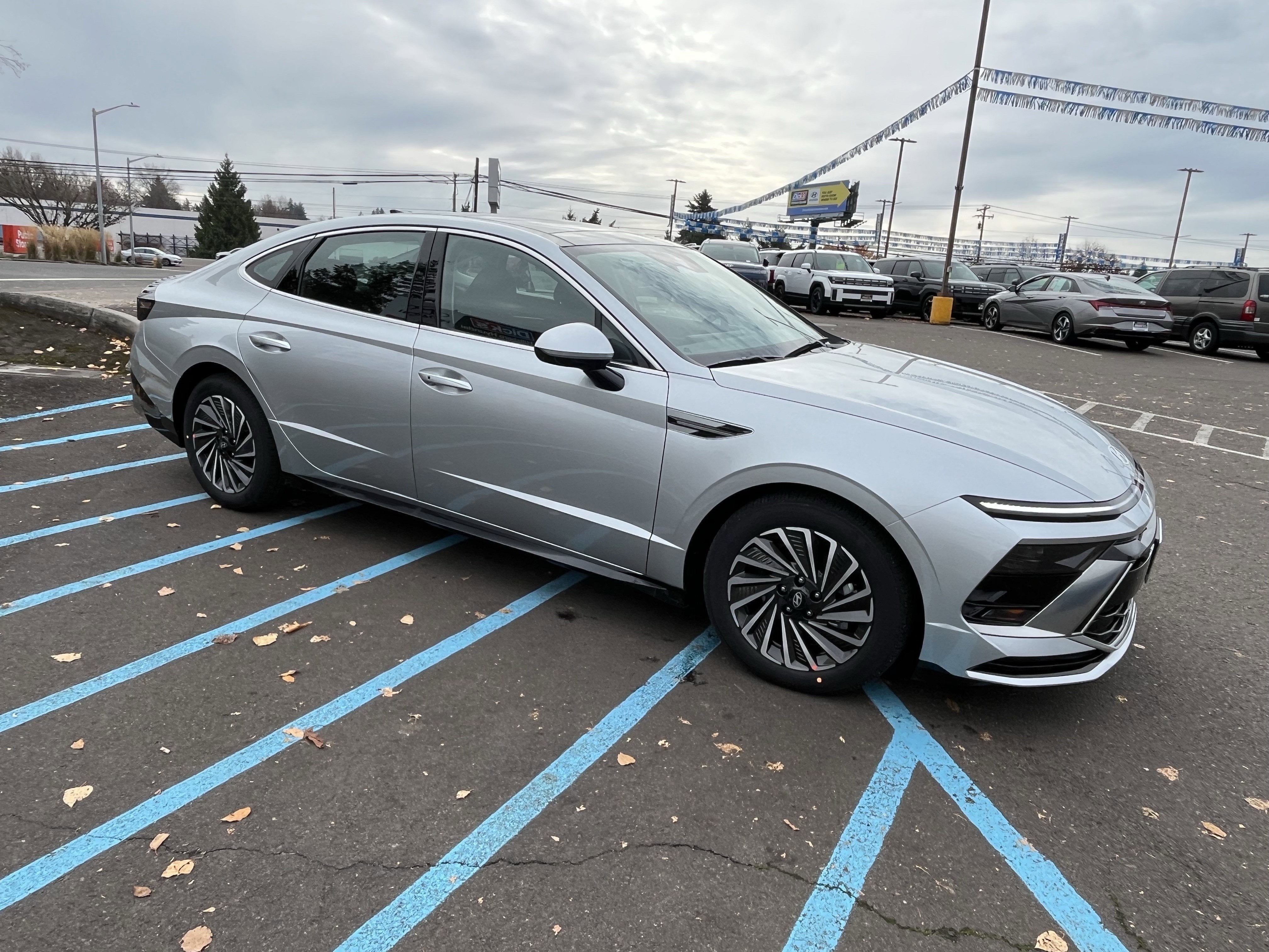 2026 Hyundai SONATA HYBRID SEL
