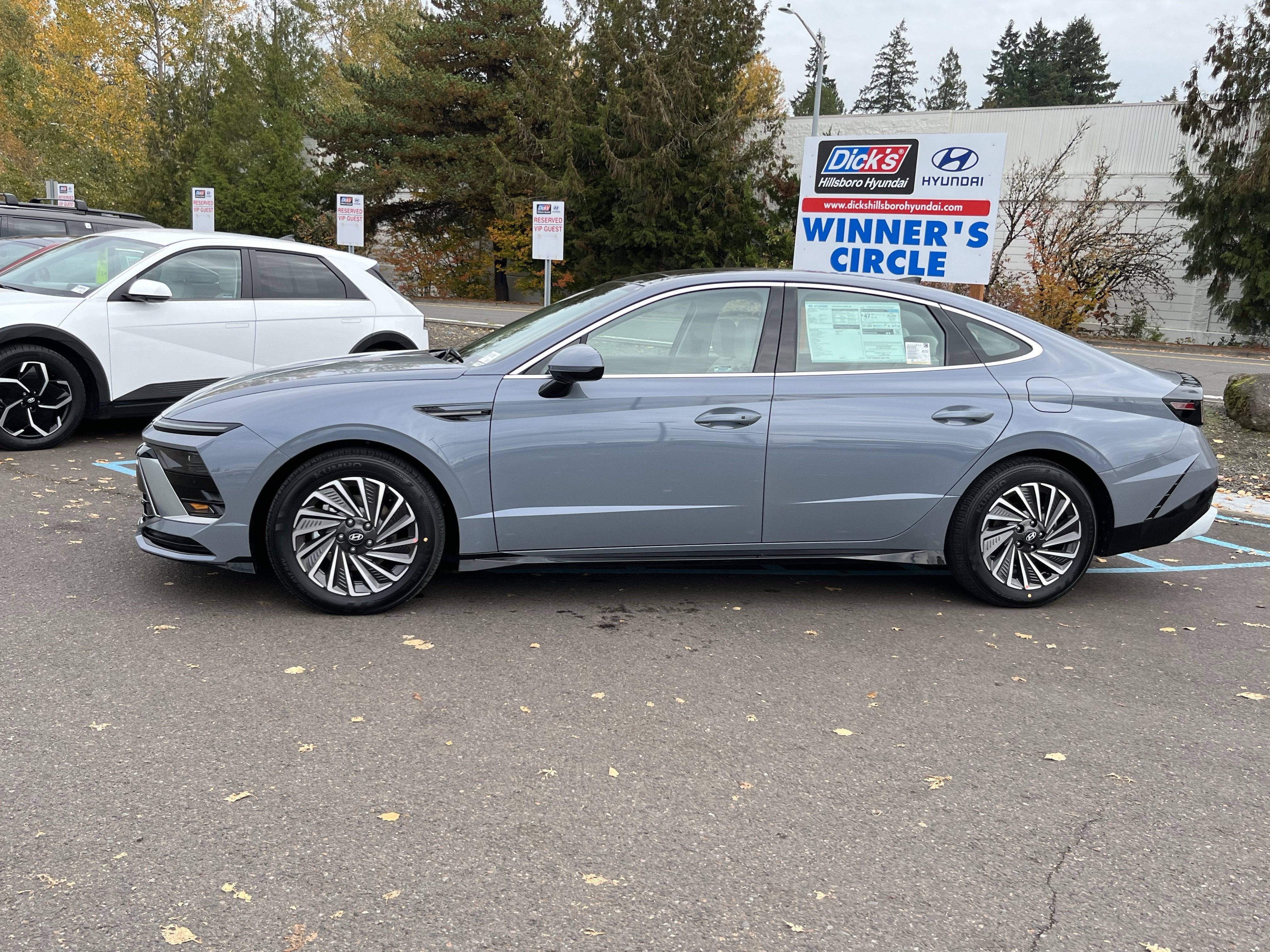 2026 Hyundai SONATA HYBRID SEL