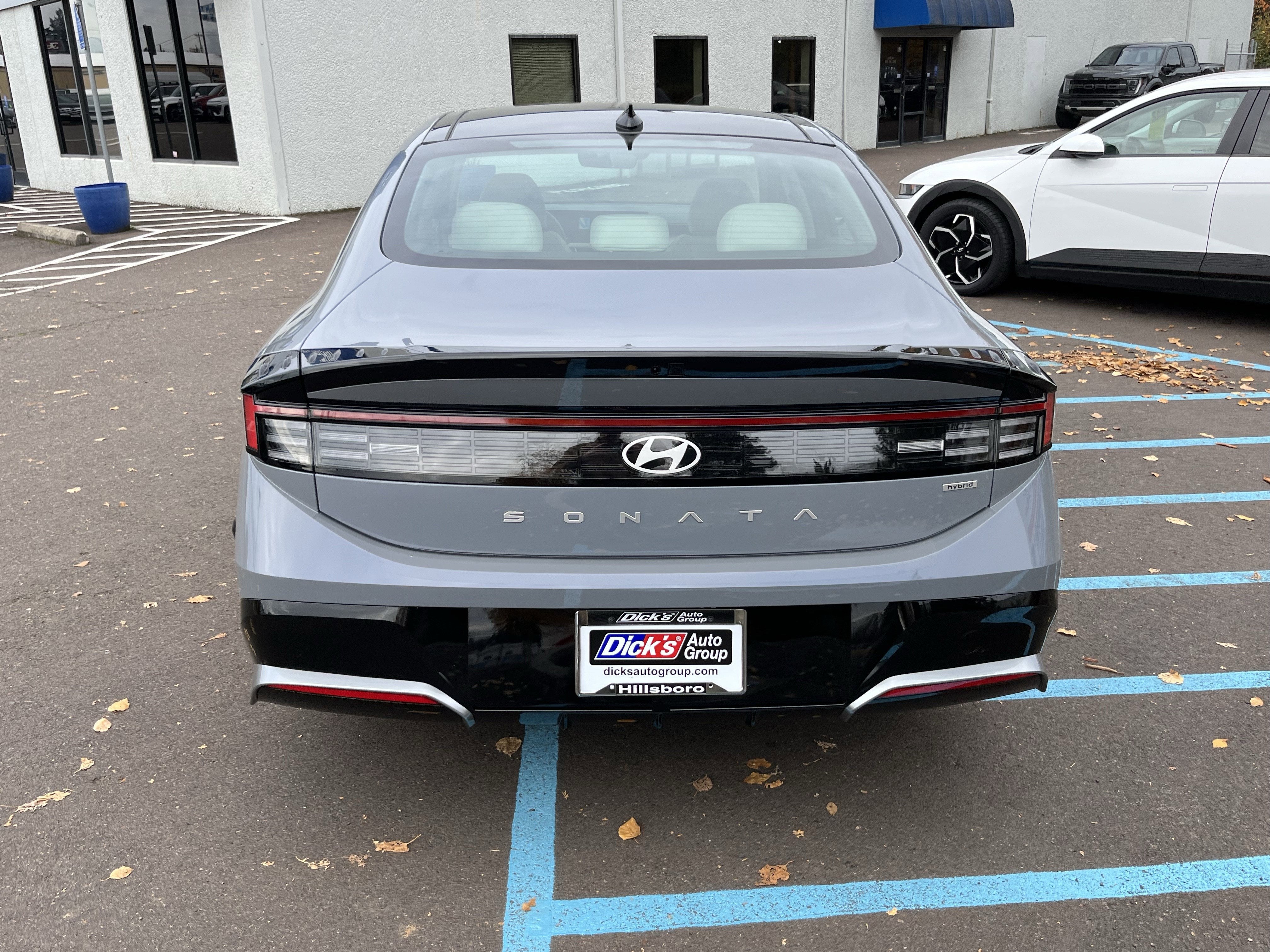 2026 Hyundai SONATA HYBRID SEL