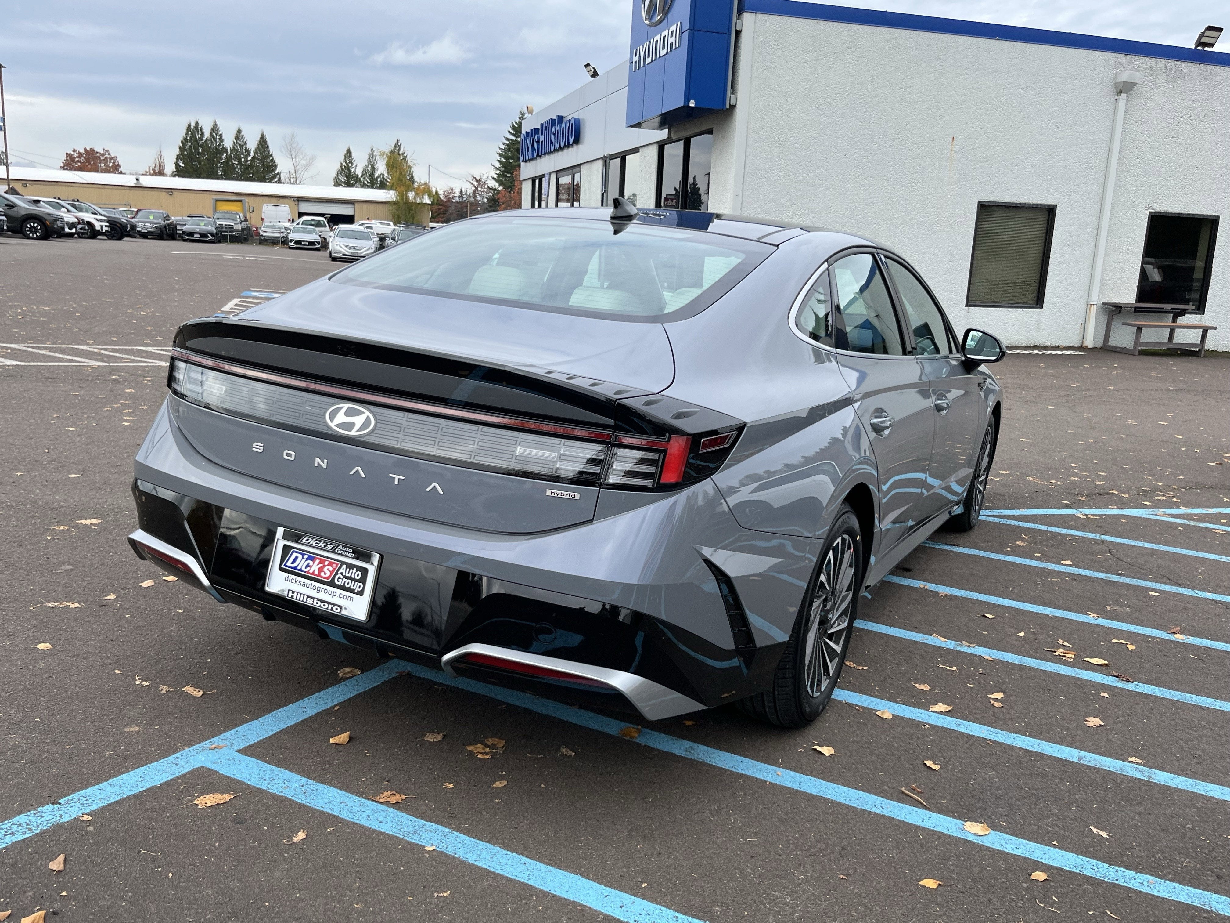 2026 Hyundai SONATA HYBRID SEL