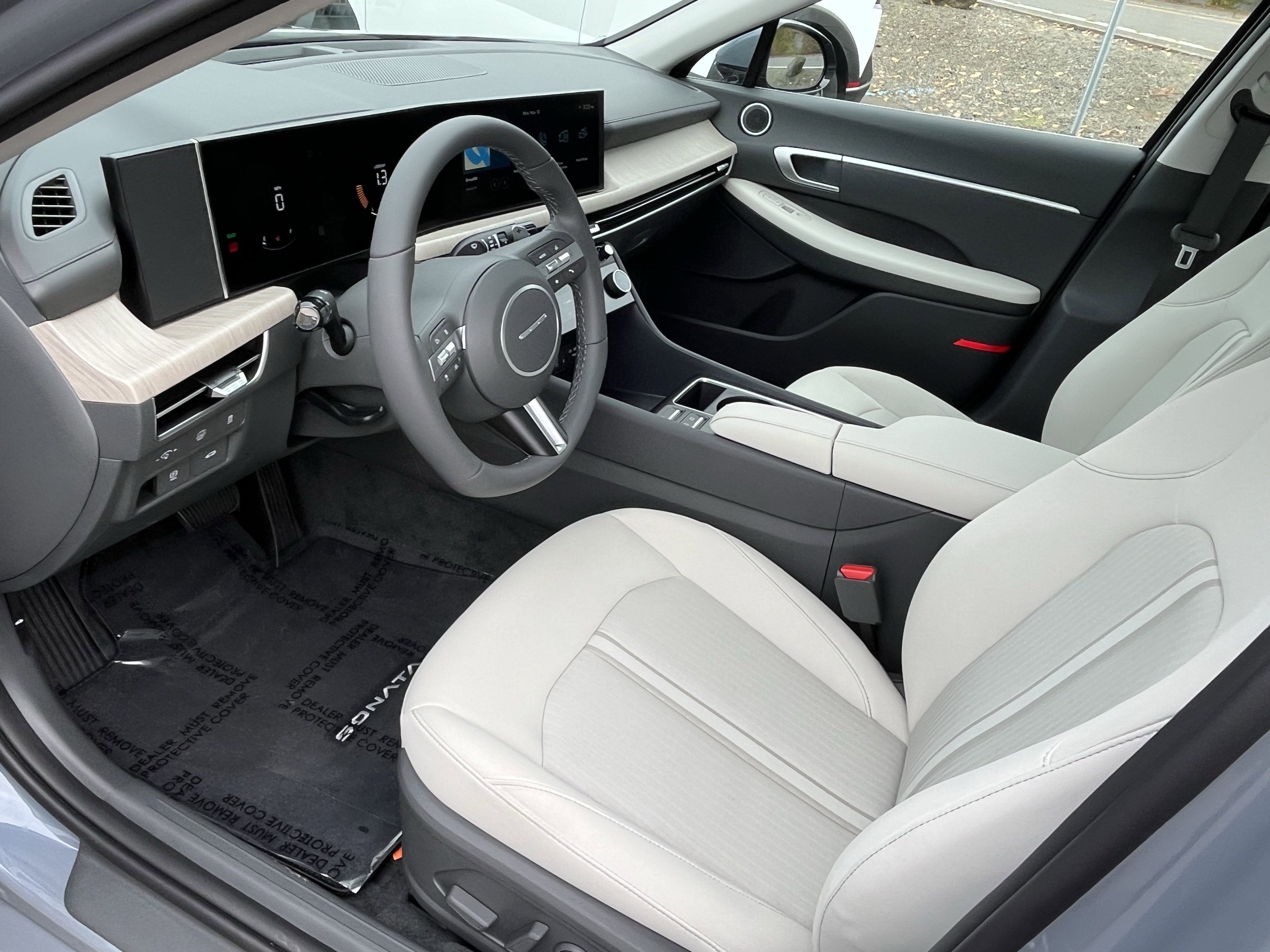 2026 Hyundai SONATA HYBRID SEL