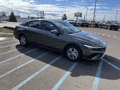 2026 Hyundai ELANTRA SE