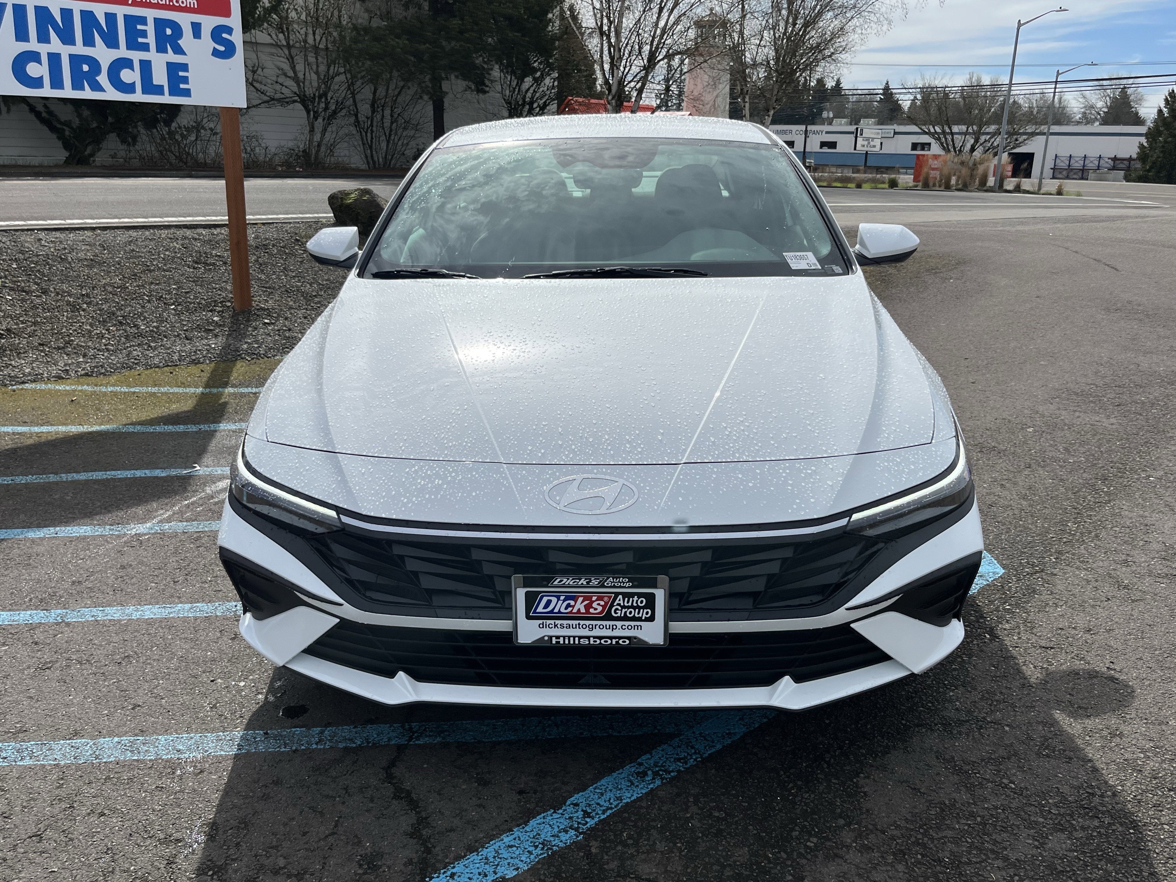 2026 Hyundai ELANTRA SE