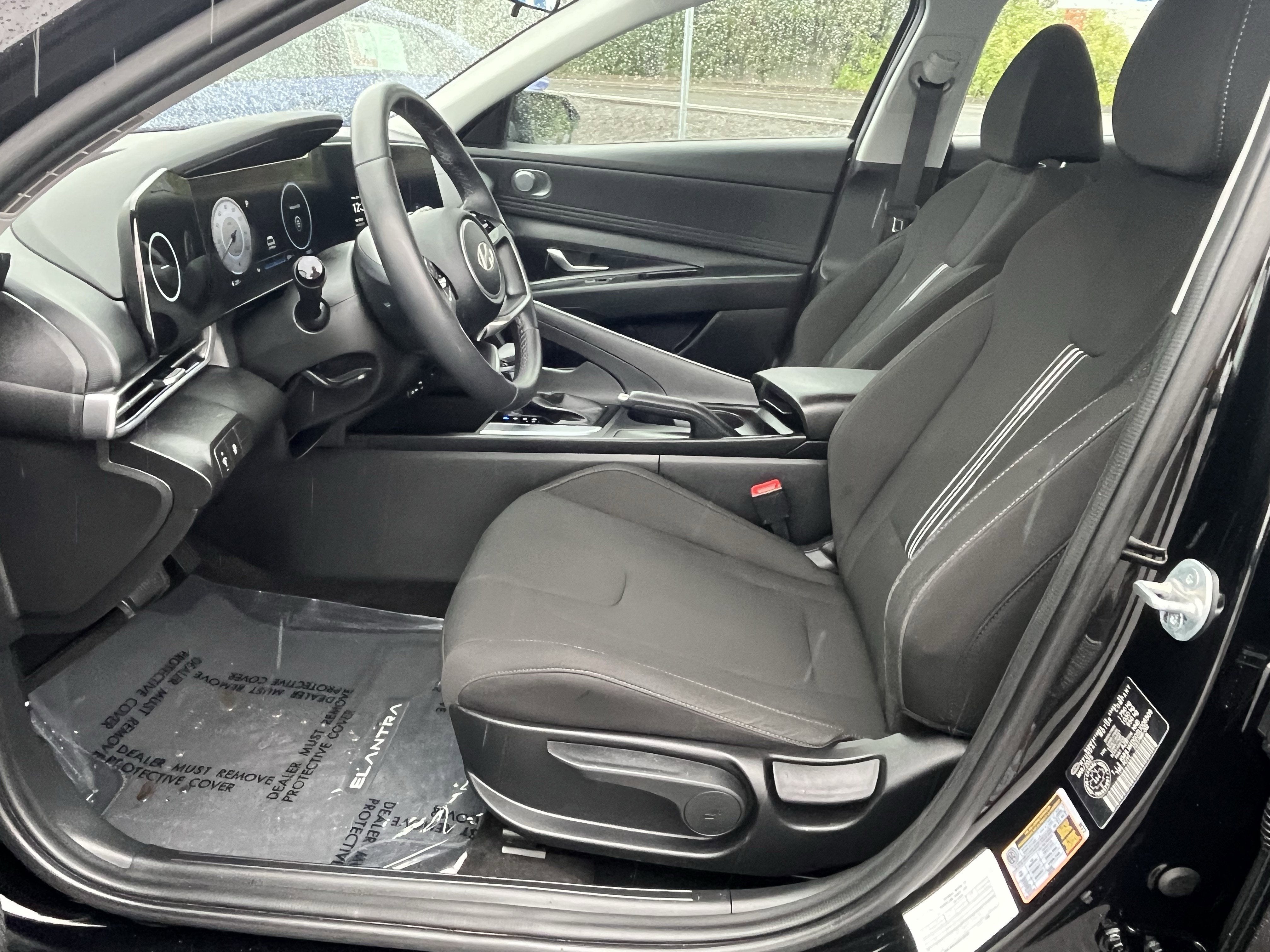 2025 Hyundai ELANTRA Preferred