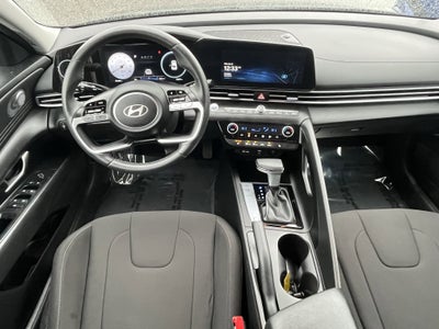 2025 Hyundai ELANTRA Preferred