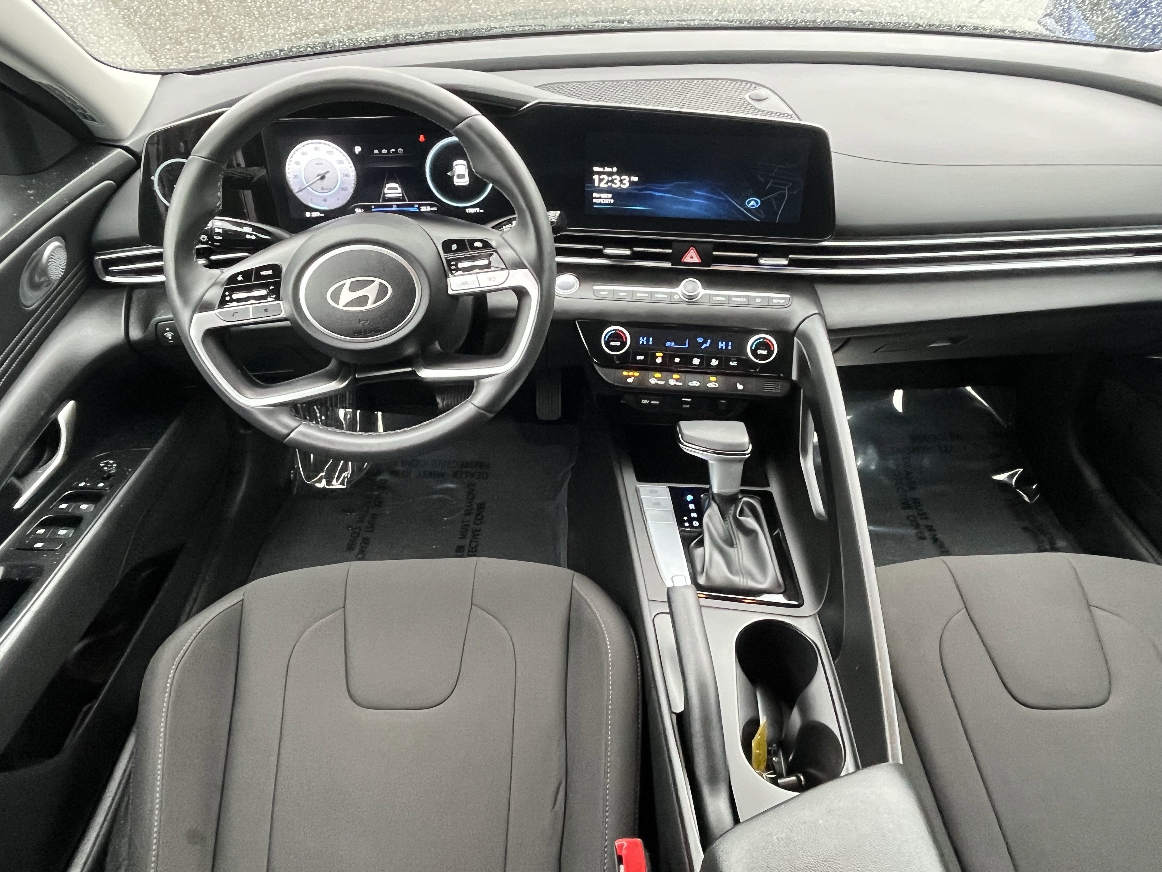 2025 Hyundai ELANTRA Preferred