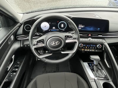 2025 Hyundai ELANTRA Preferred