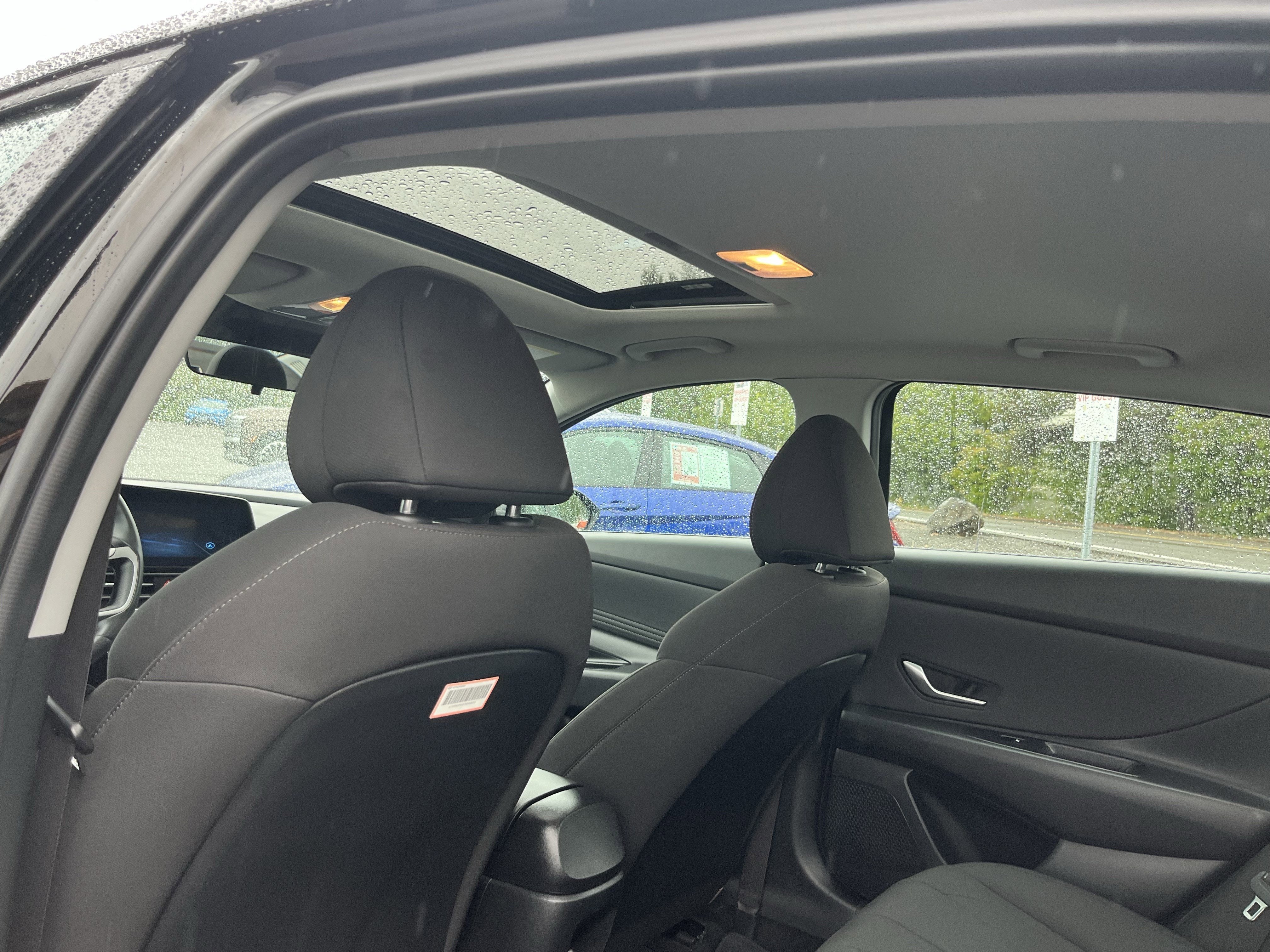 2025 Hyundai ELANTRA Preferred
