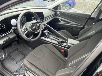 2025 Hyundai ELANTRA Preferred