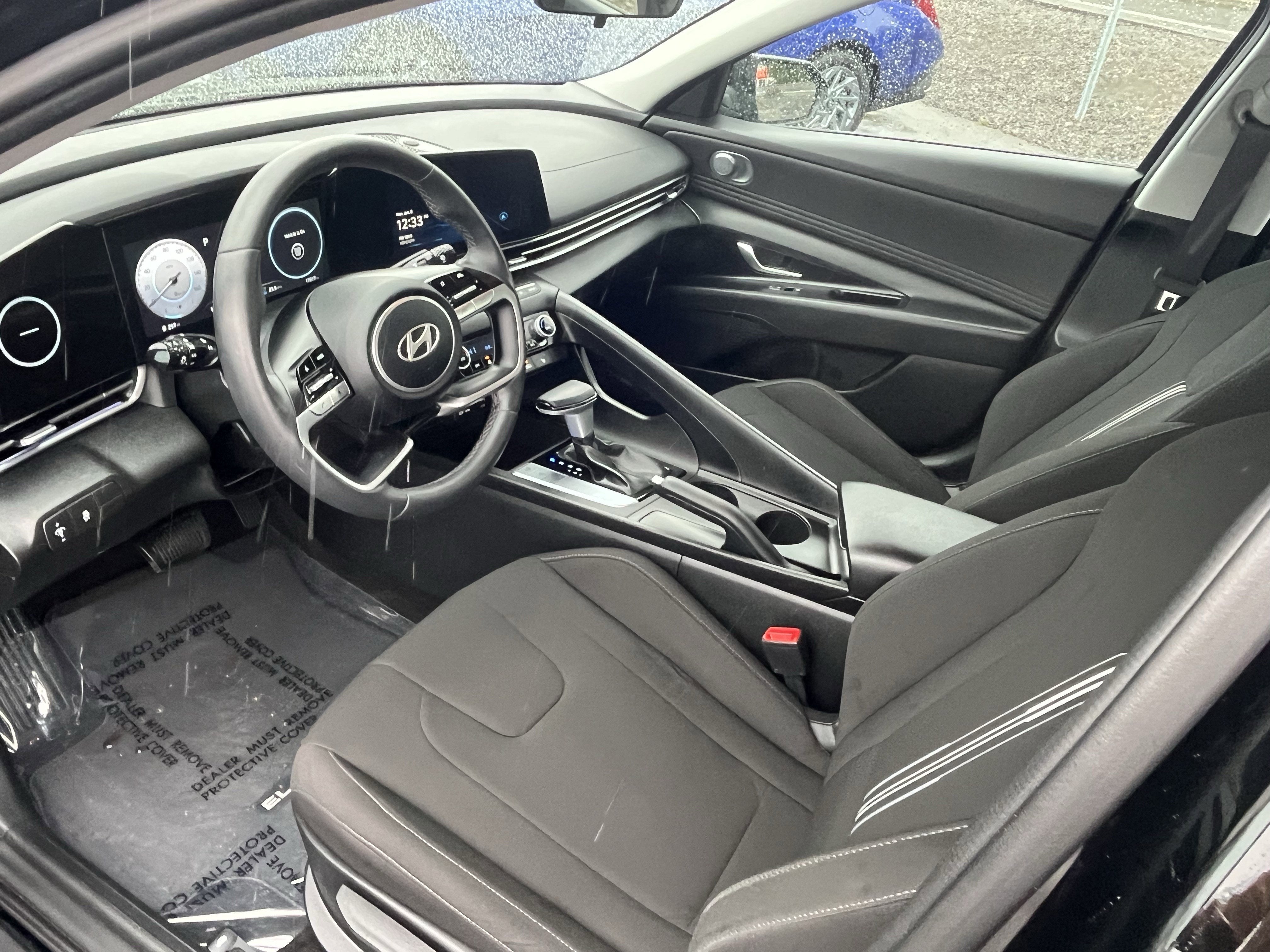 2025 Hyundai ELANTRA Preferred