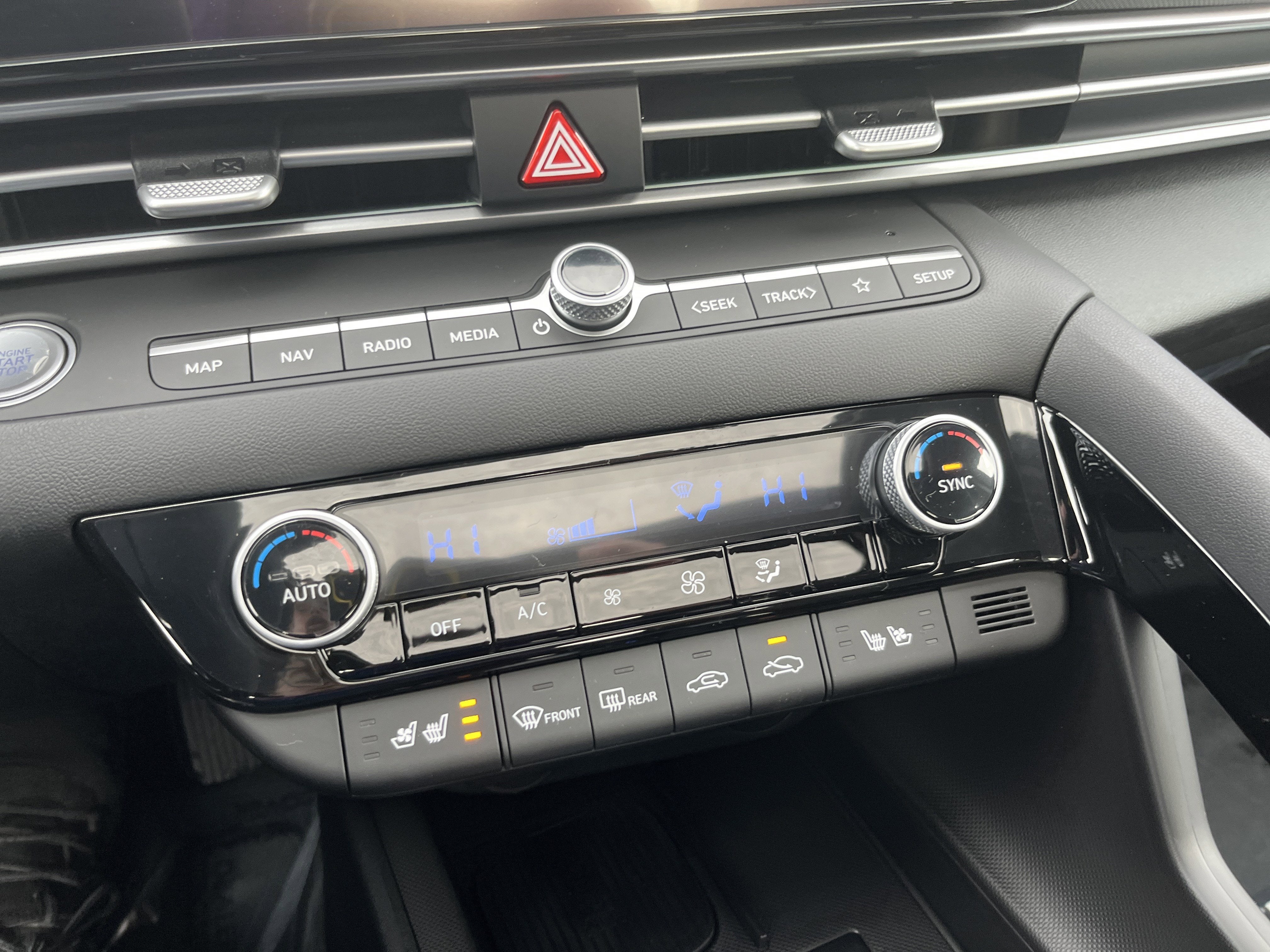 2026 Hyundai ELANTRA HYBRID Limited