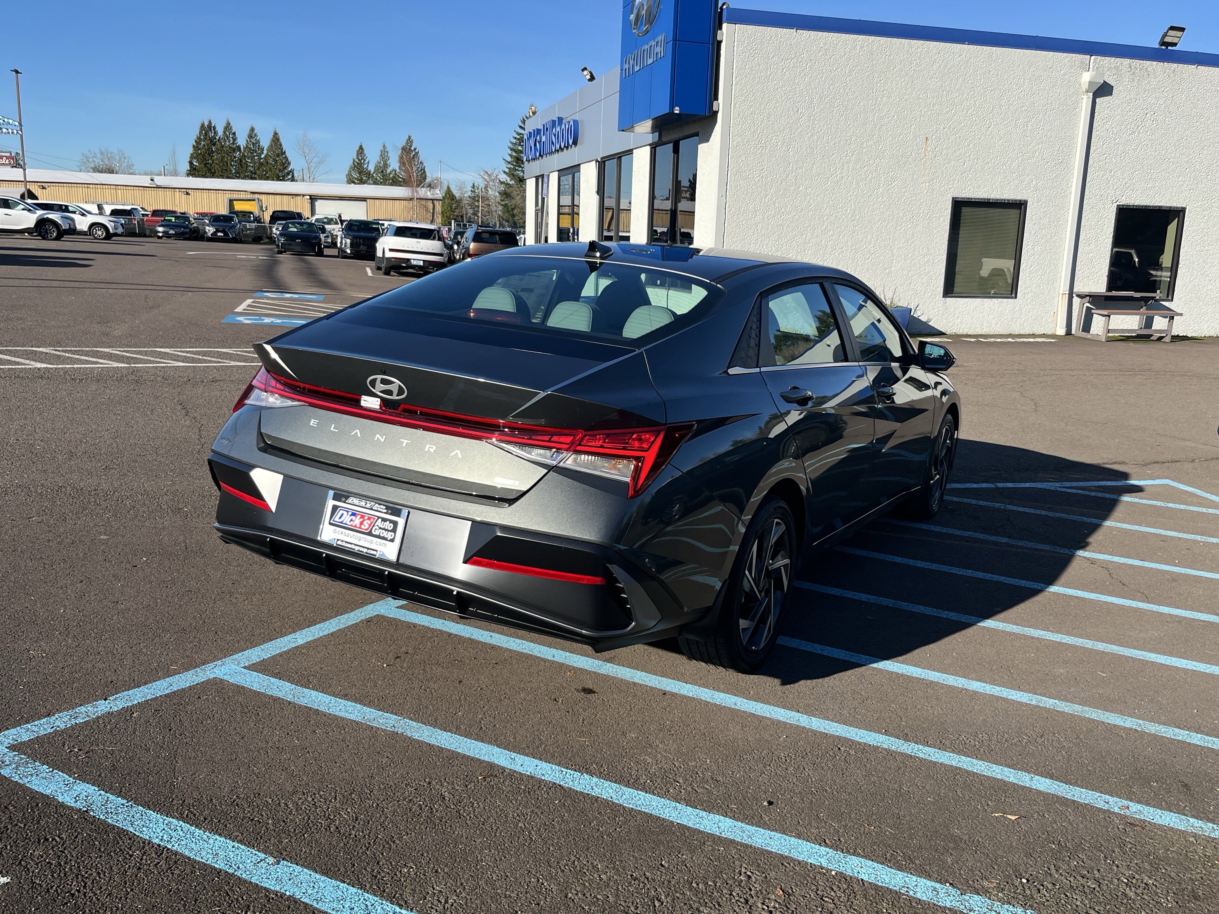 2026 Hyundai ELANTRA HYBRID Limited