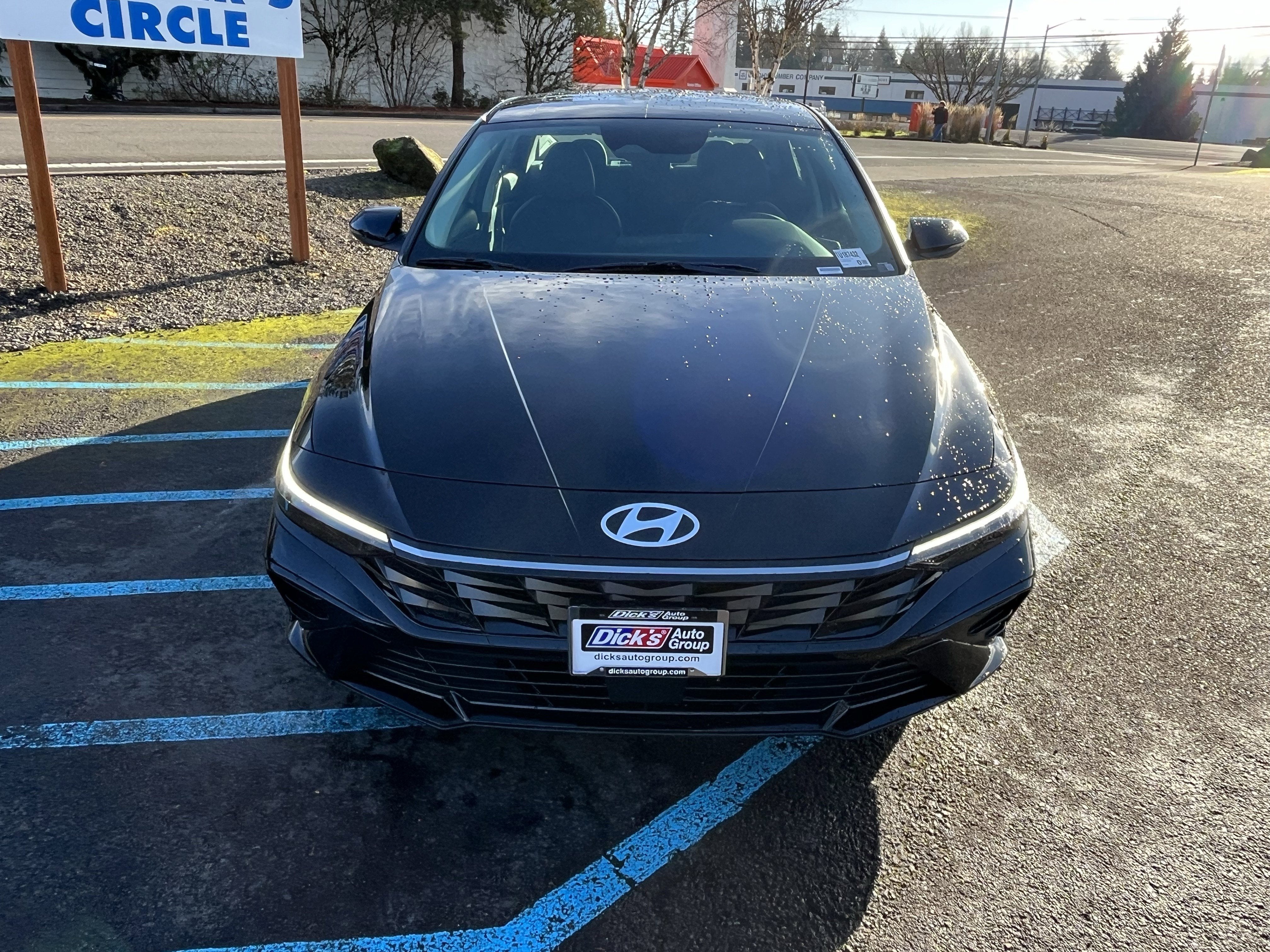 2026 Hyundai ELANTRA HYBRID Limited