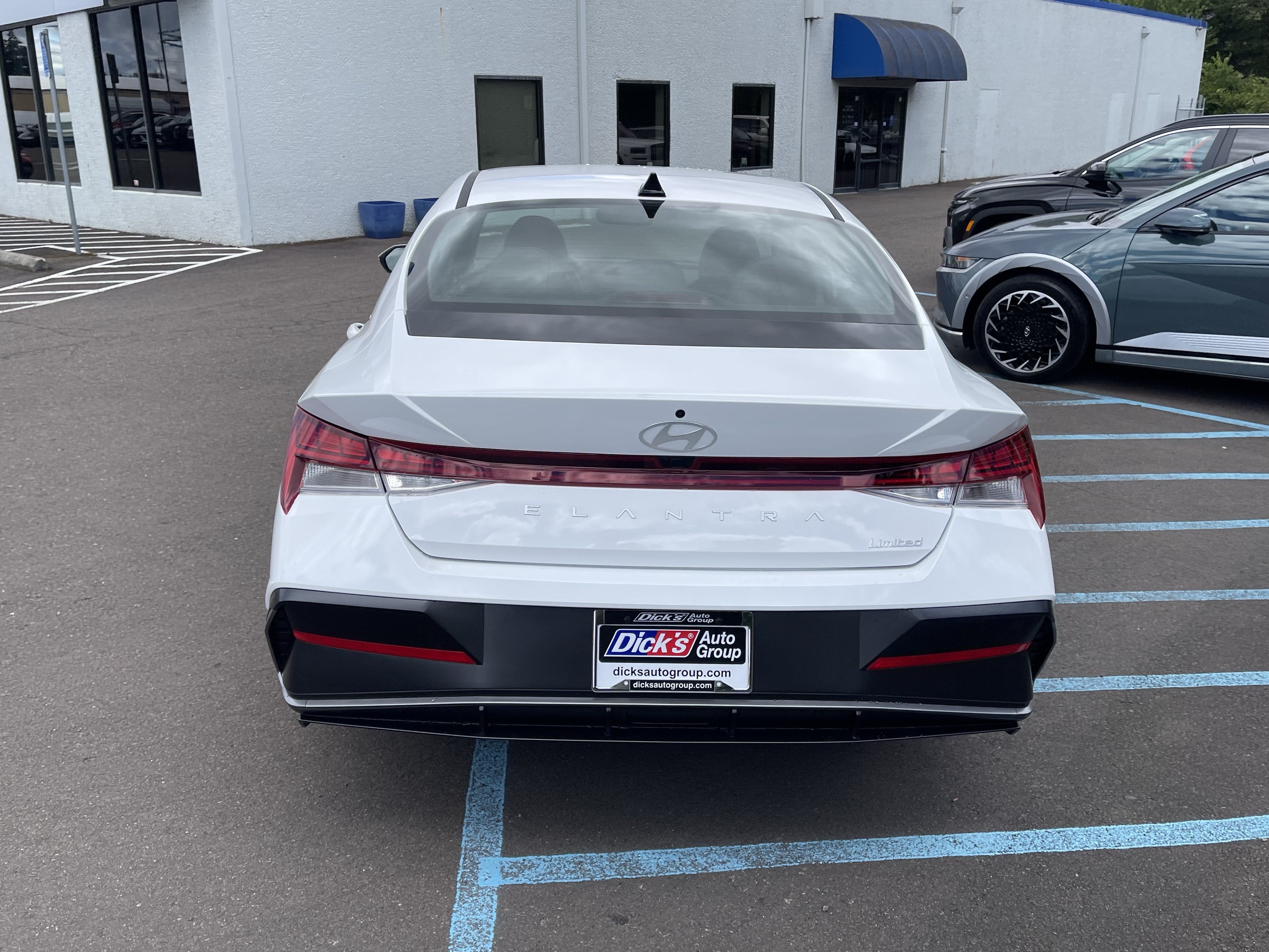 2026 Hyundai ELANTRA Limited