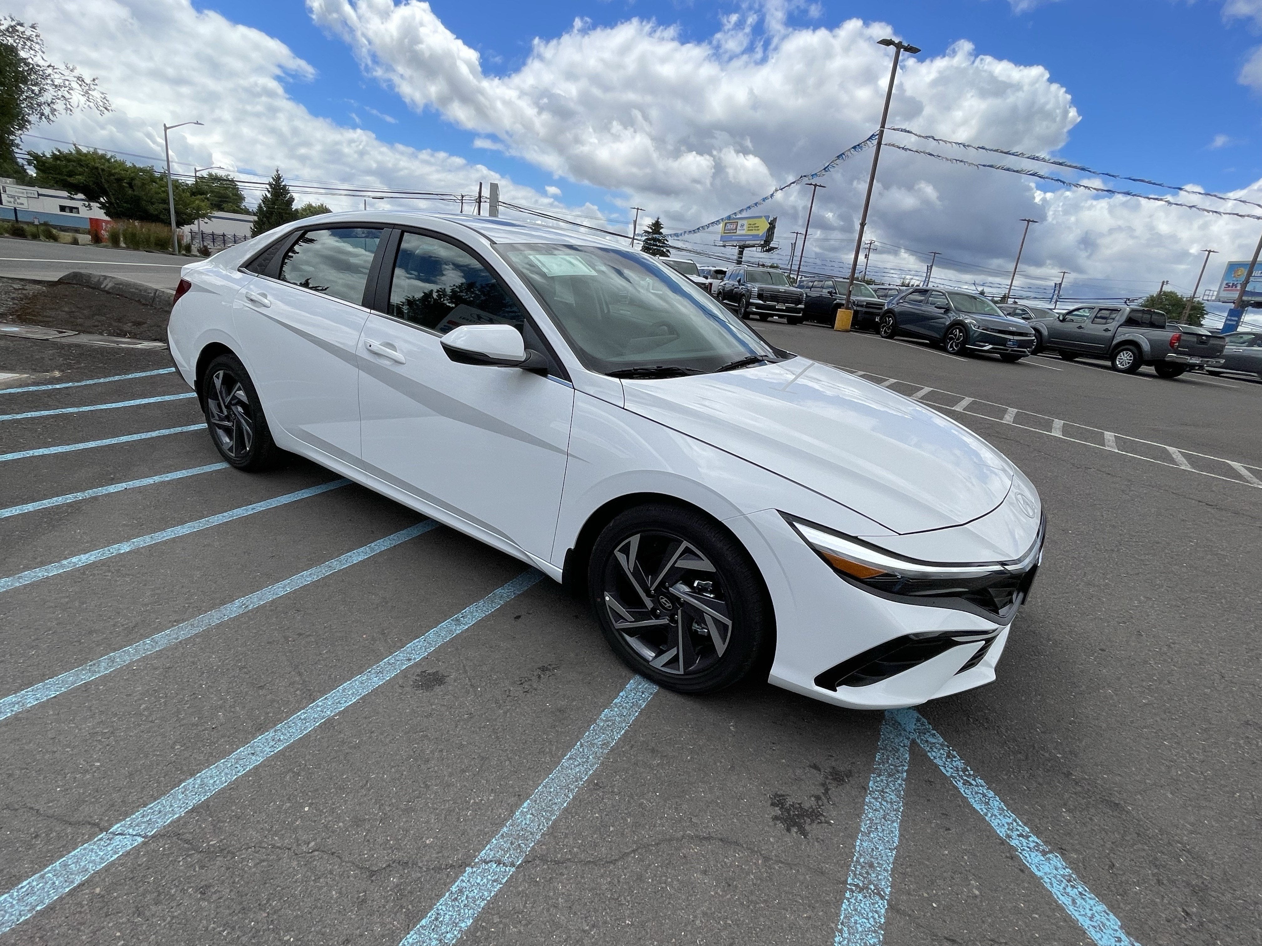 2026 Hyundai ELANTRA Limited