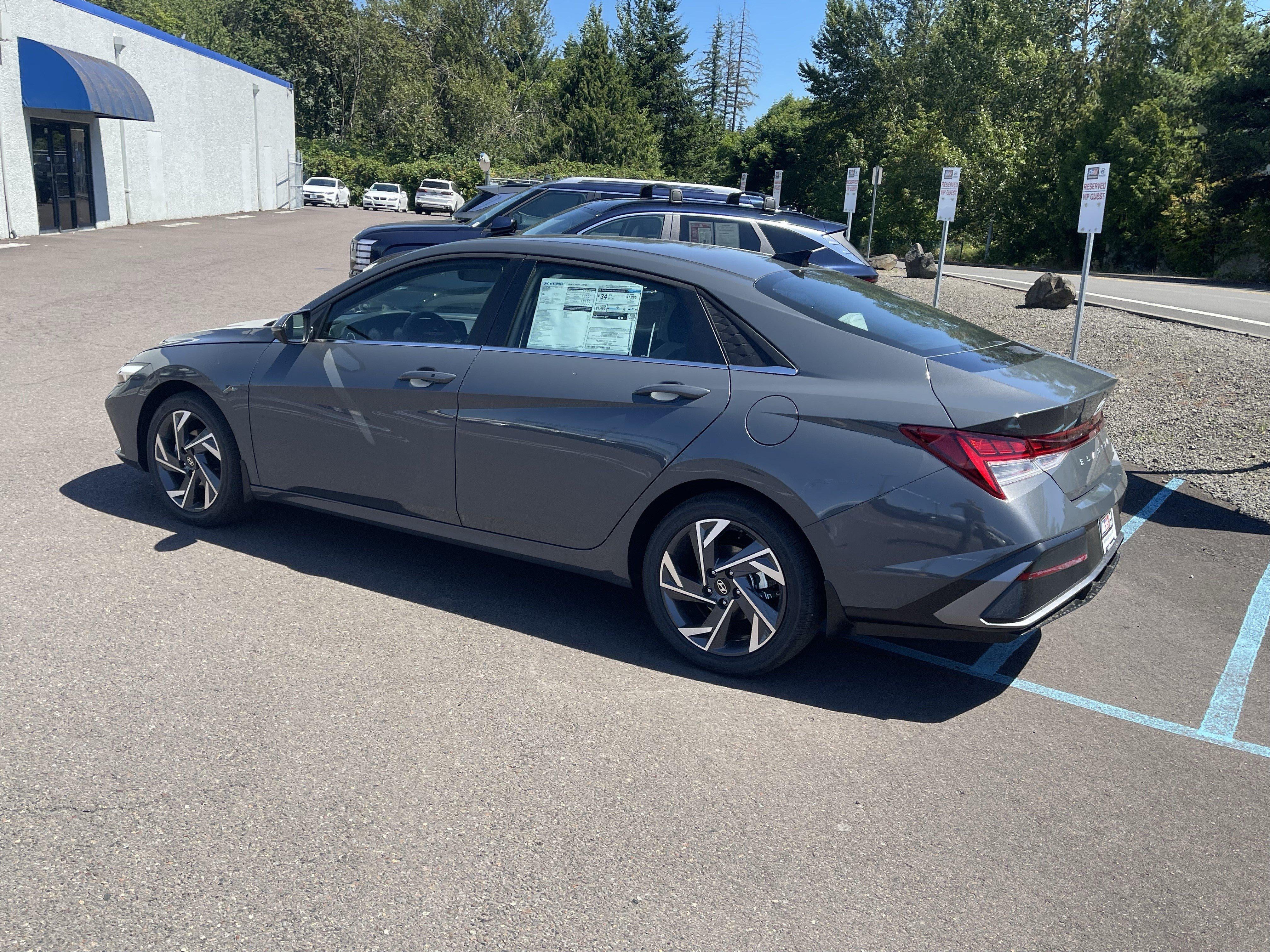 2026 Hyundai ELANTRA Limited