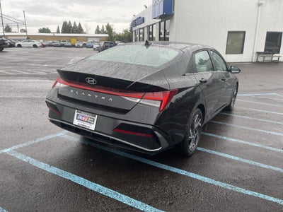 2025 Hyundai ELANTRA SEL Convenience