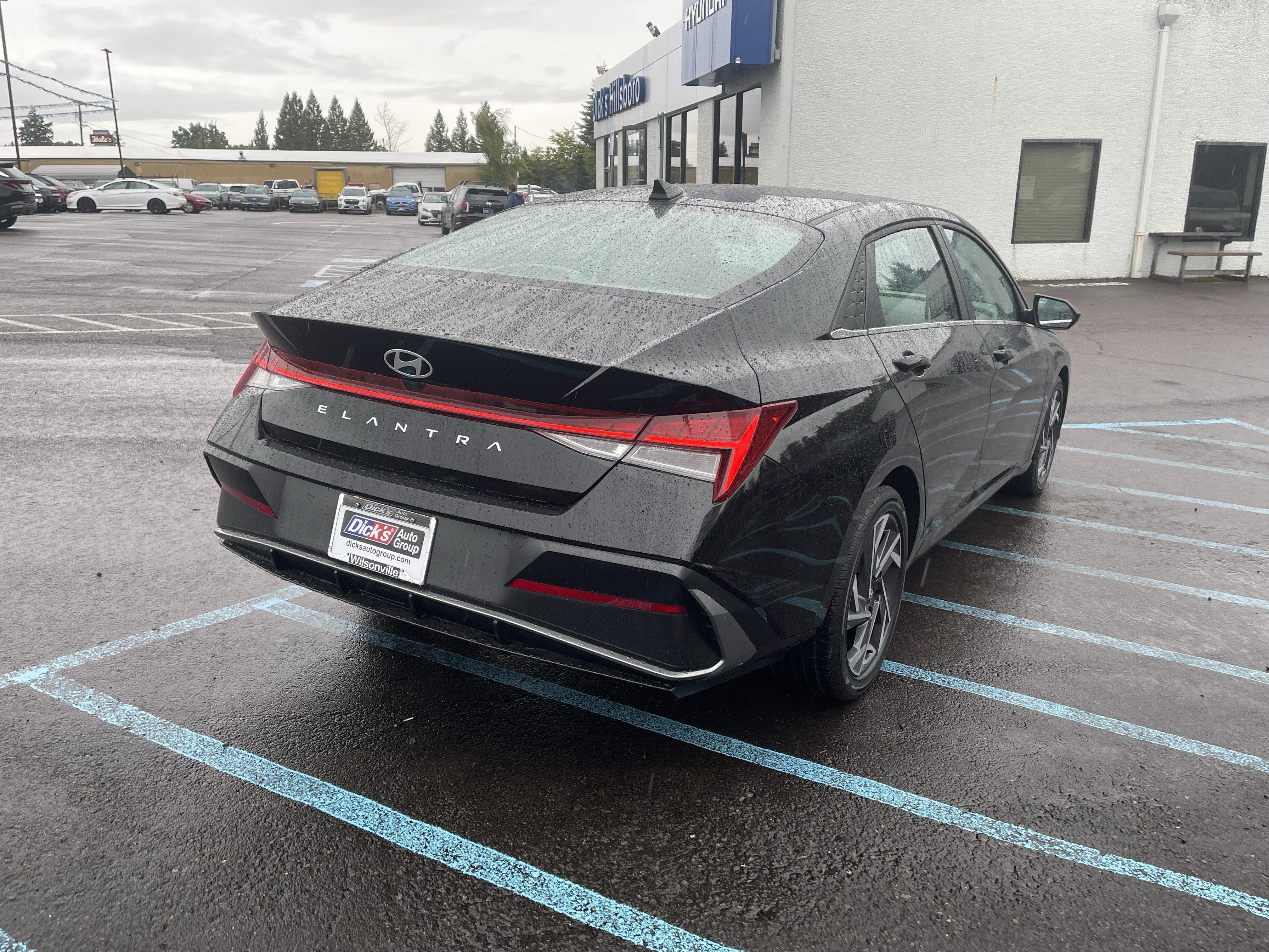 2025 Hyundai ELANTRA SEL Convenience