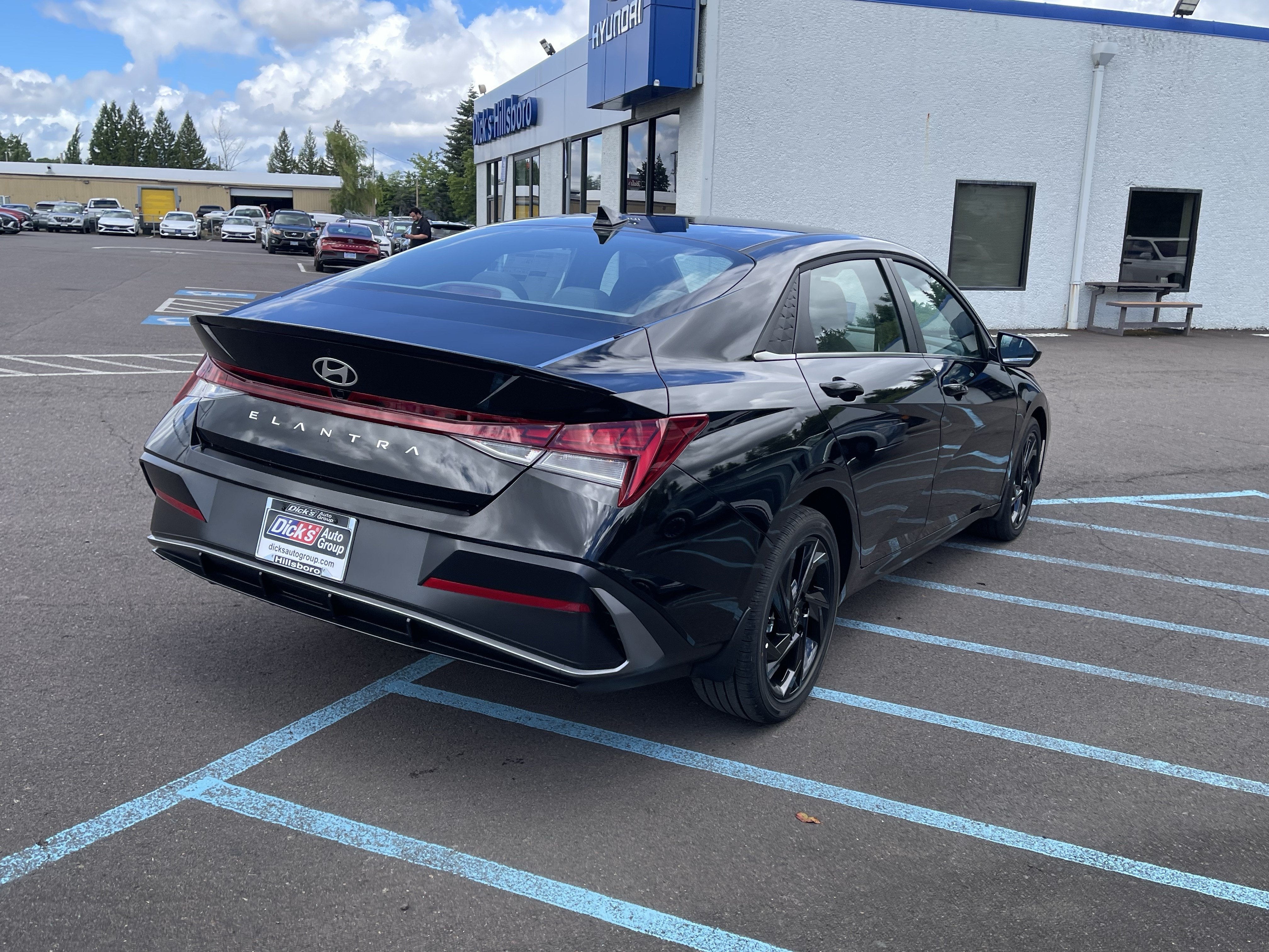 2026 Hyundai ELANTRA SEL Sport Premium