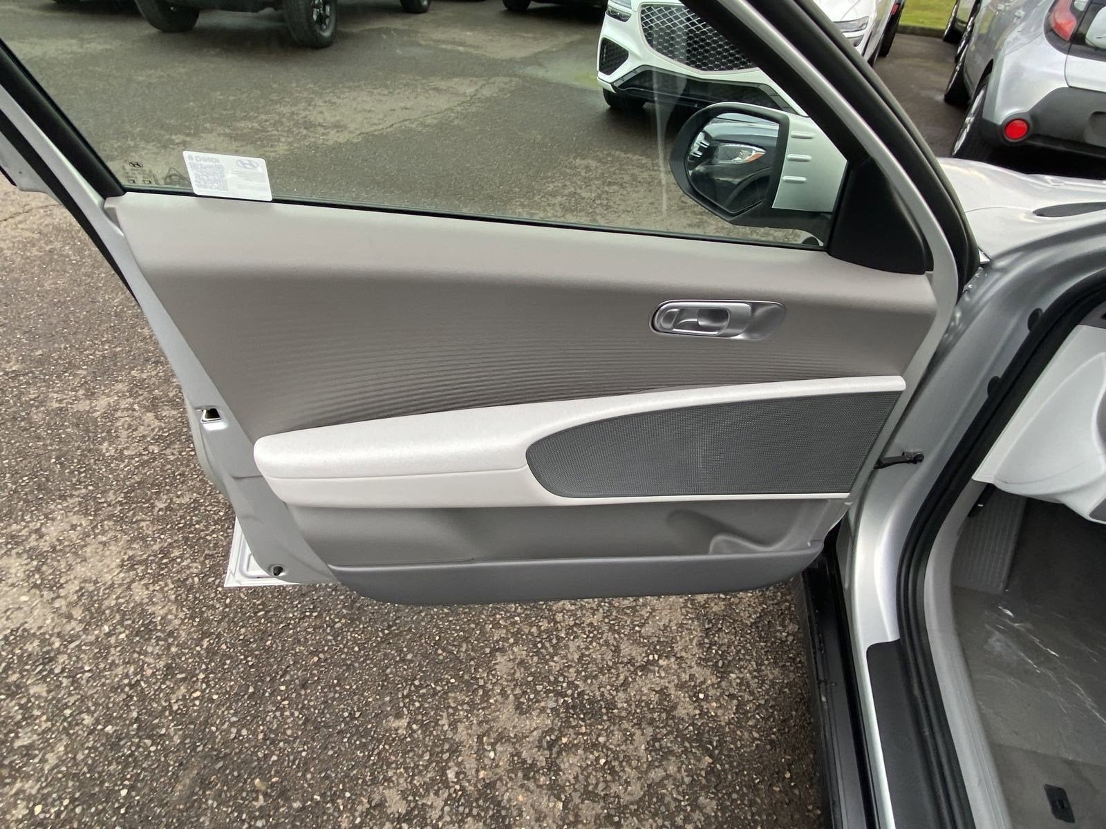 2025 Hyundai IONIQ 6 SEL