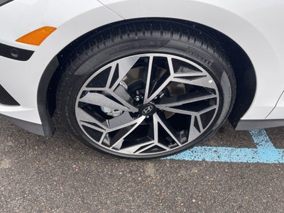 2023 Hyundai IONIQ 6 Limited