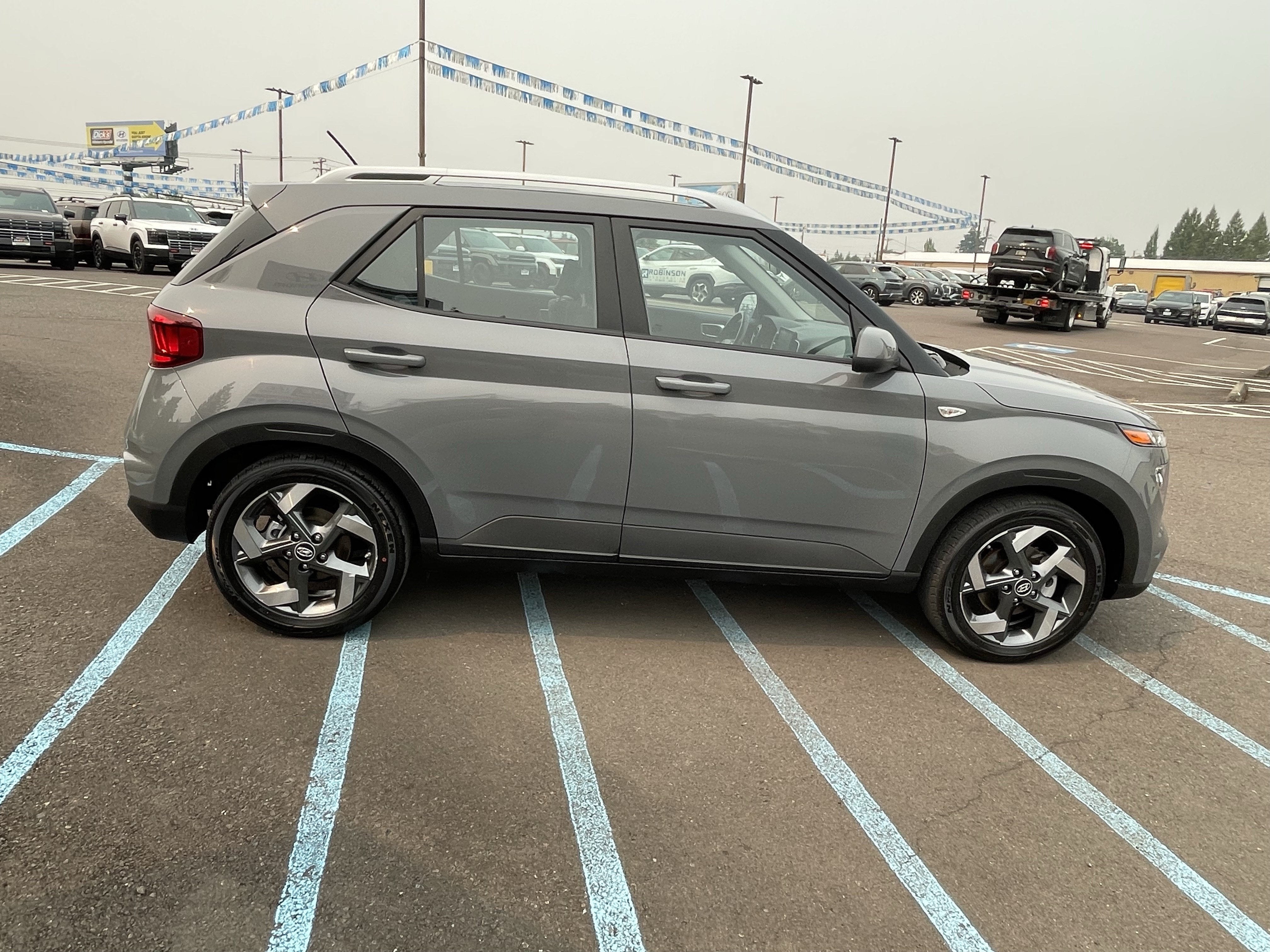 2023 Hyundai VENUE SEL
