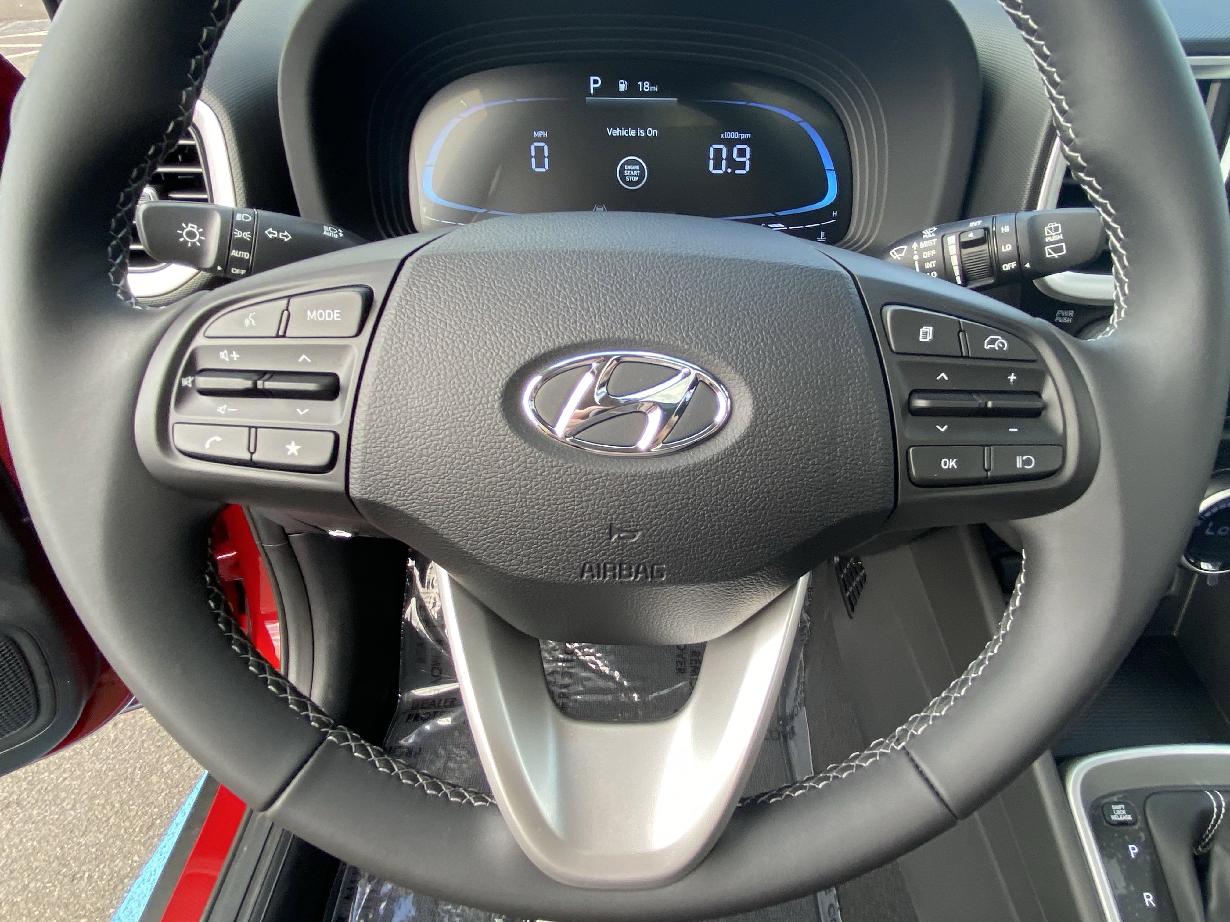 2025 Hyundai VENUE SEL