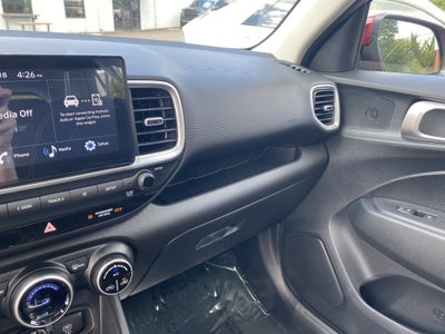 2025 Hyundai VENUE SEL