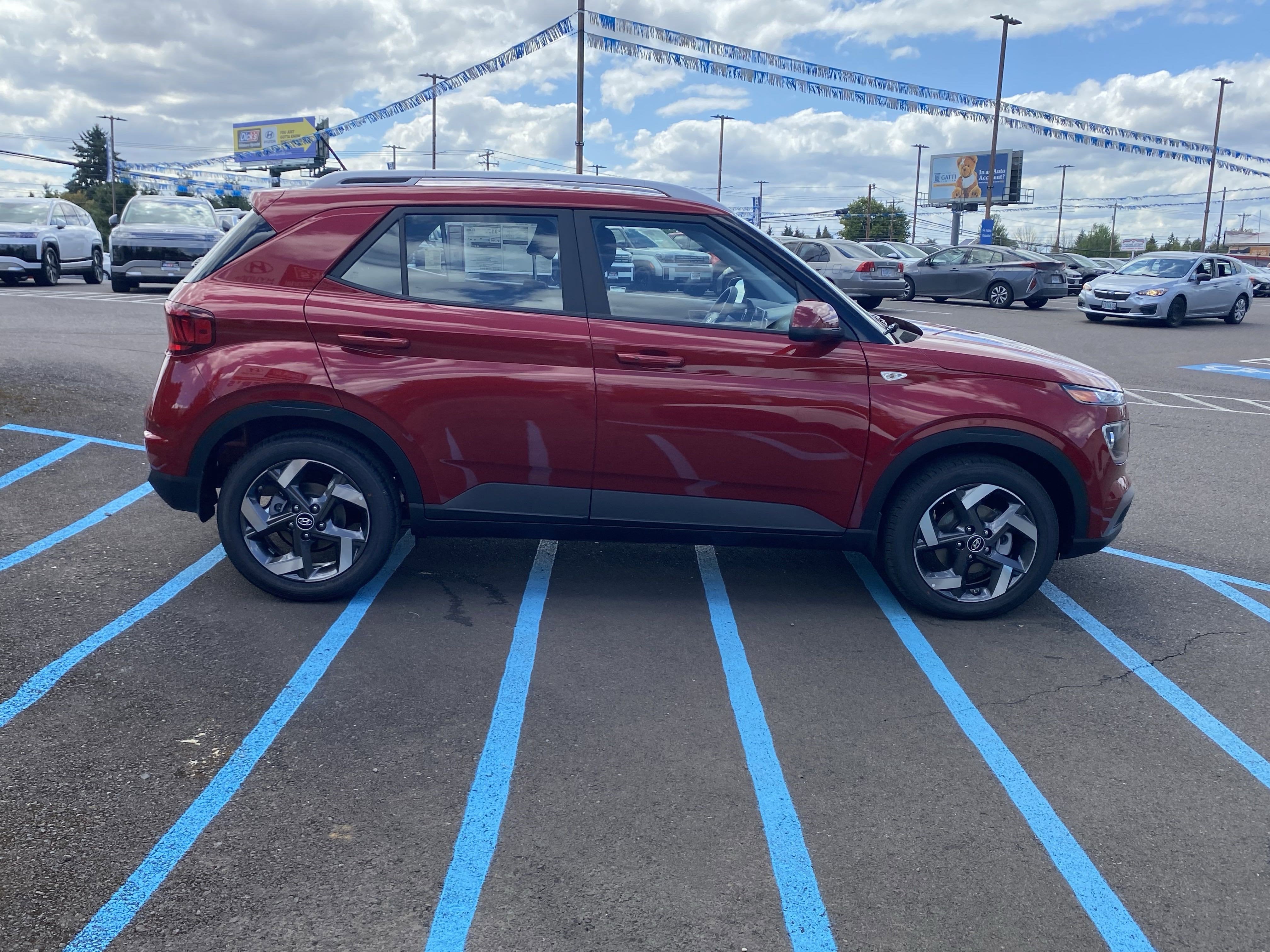 2025 Hyundai VENUE SEL