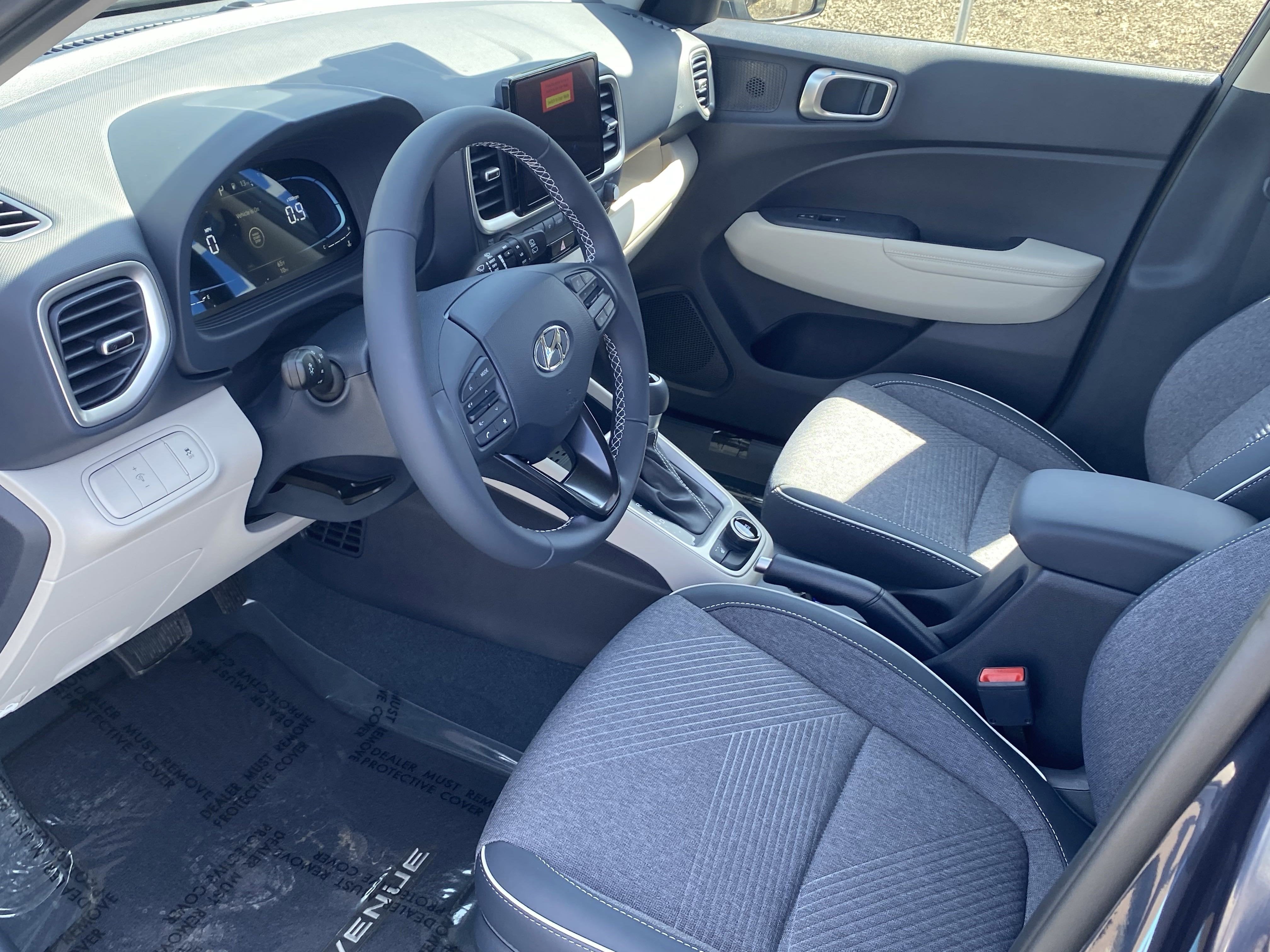 2025 Hyundai VENUE Limited