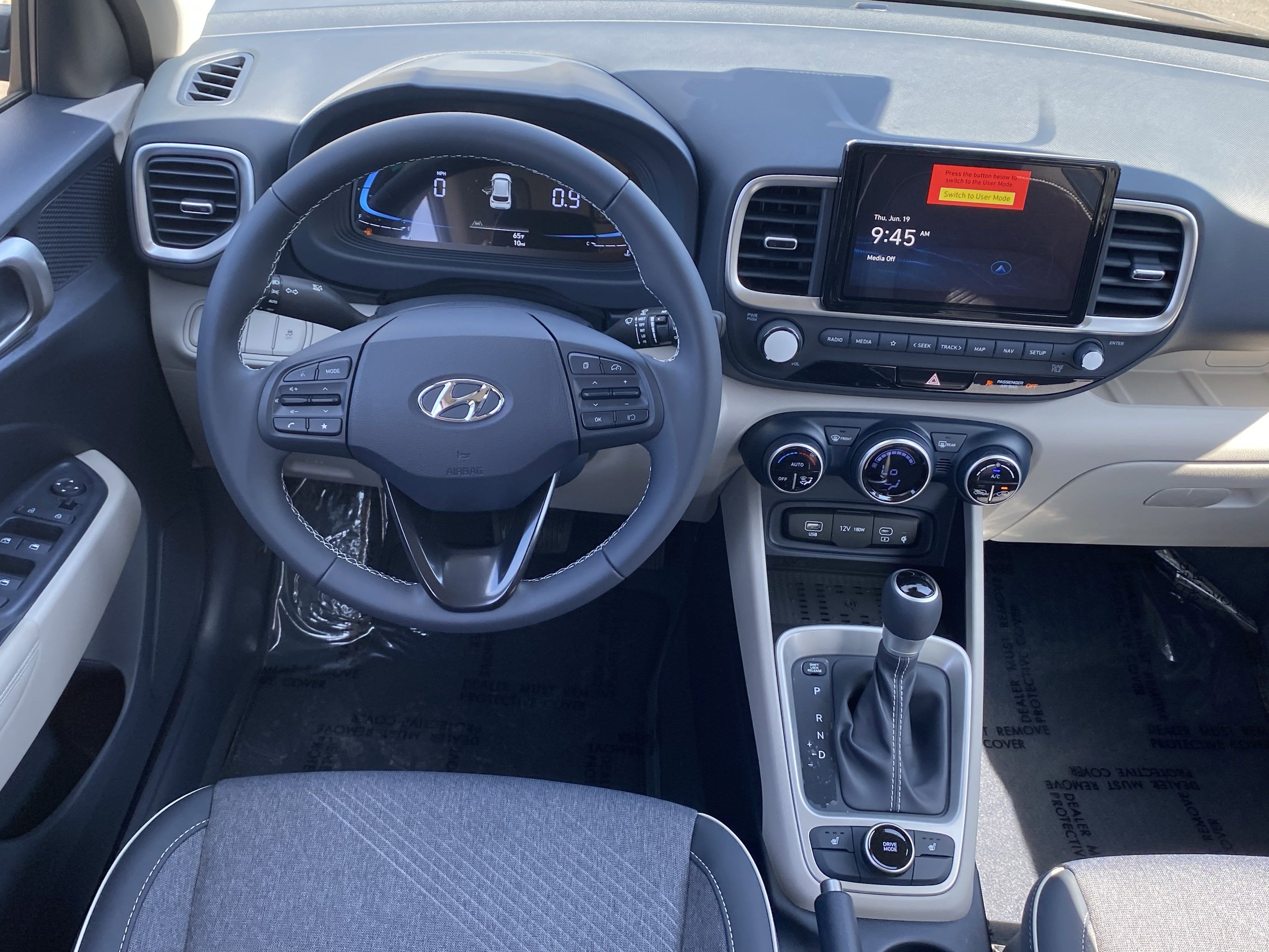 2025 Hyundai VENUE Limited