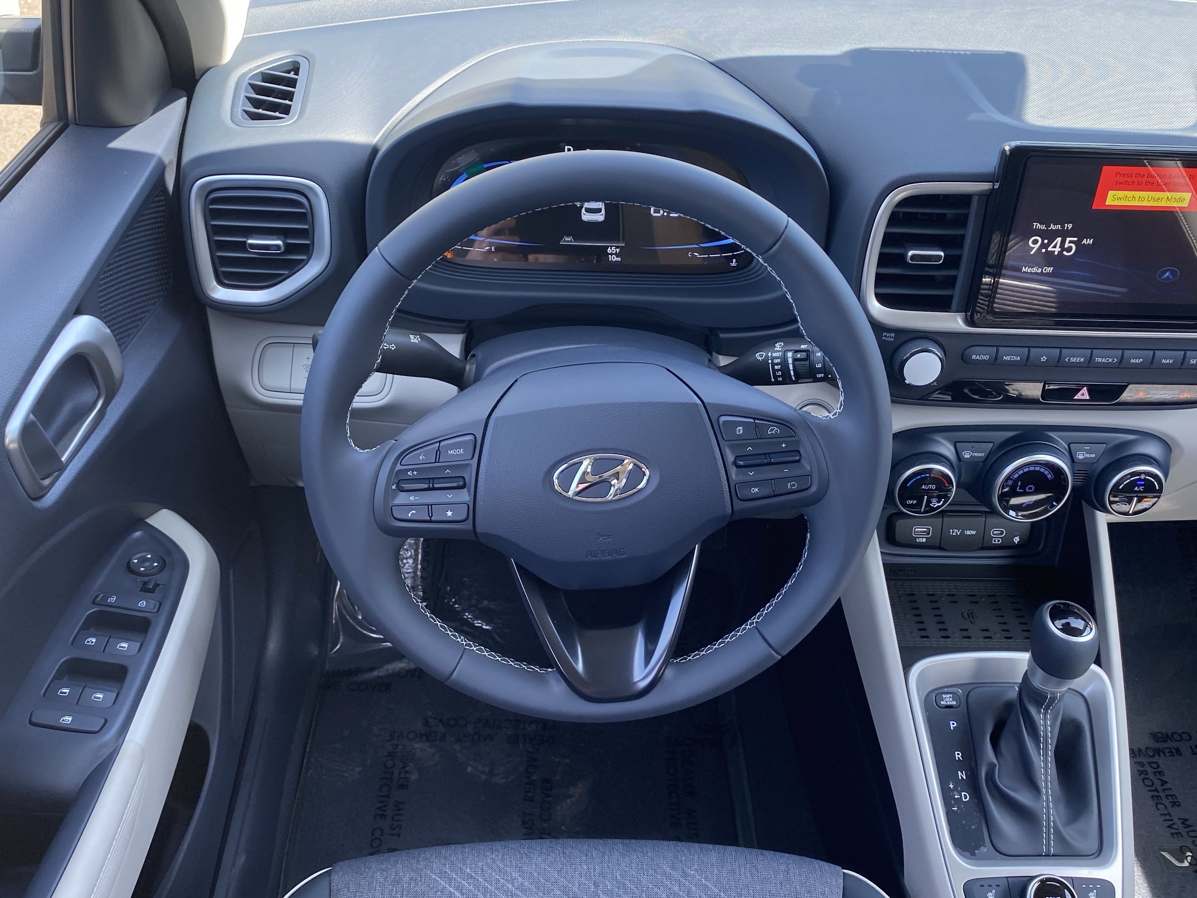 2025 Hyundai VENUE Limited