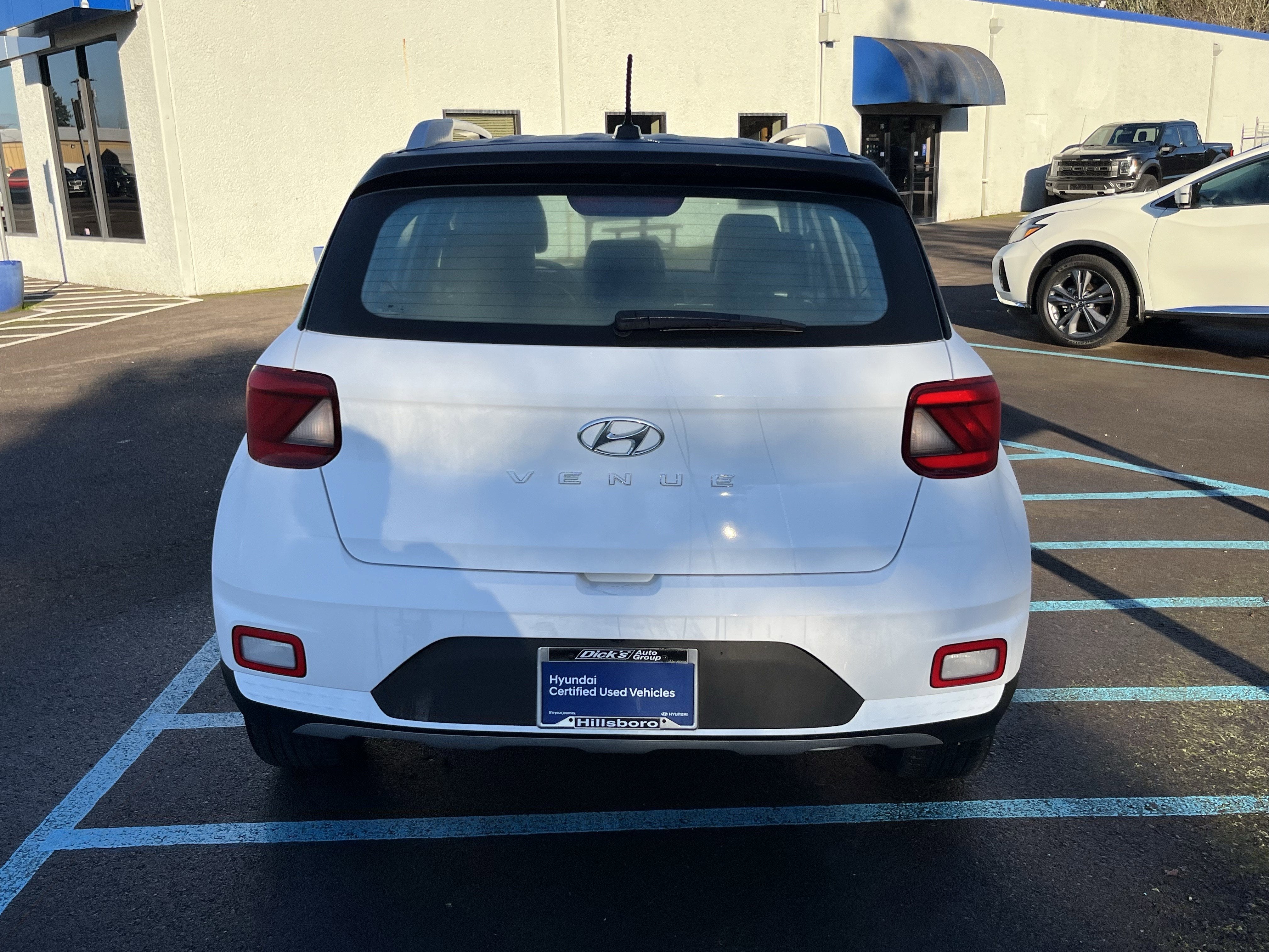 2023 Hyundai VENUE Limited