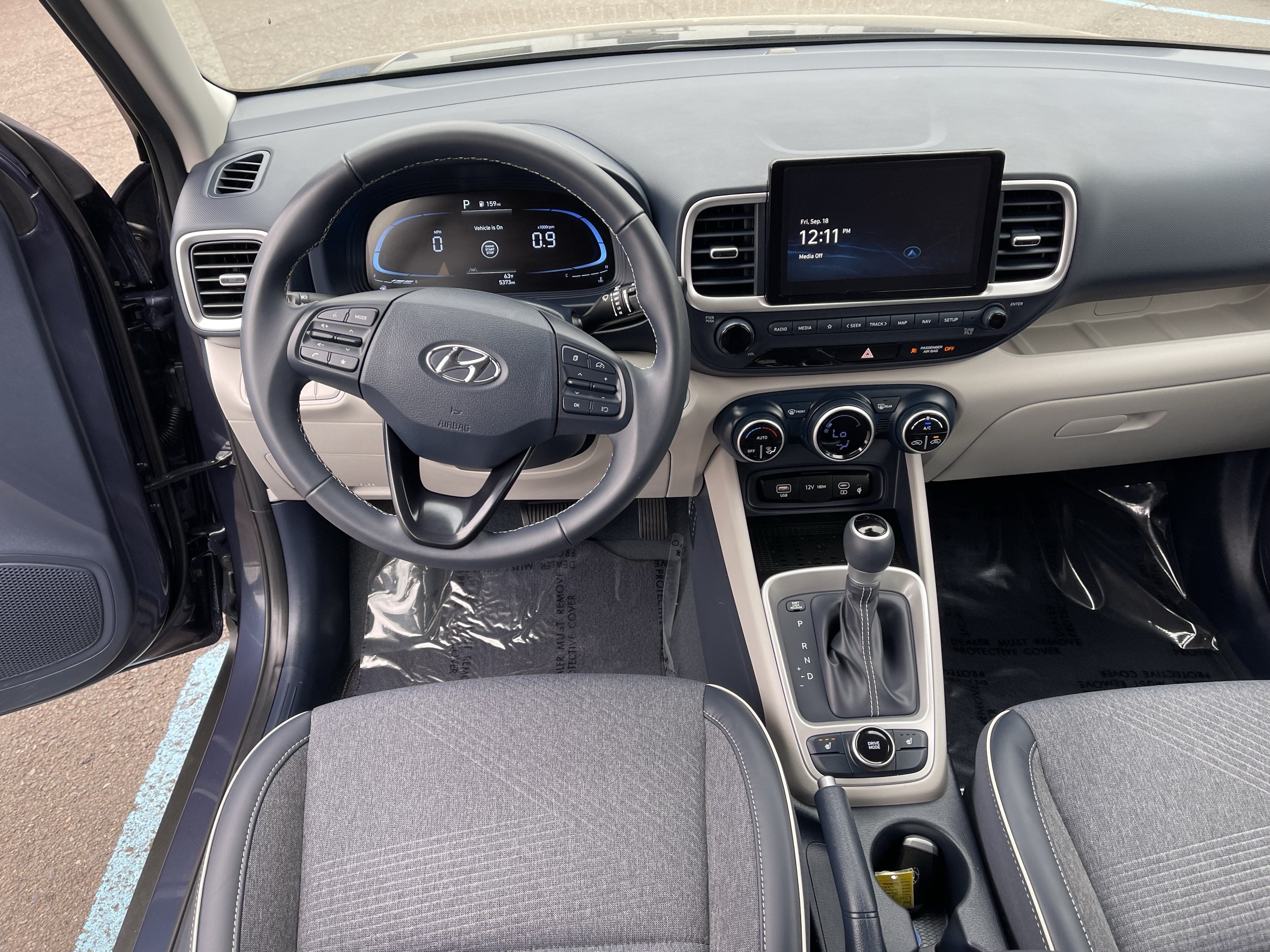 2025 Hyundai VENUE Limited