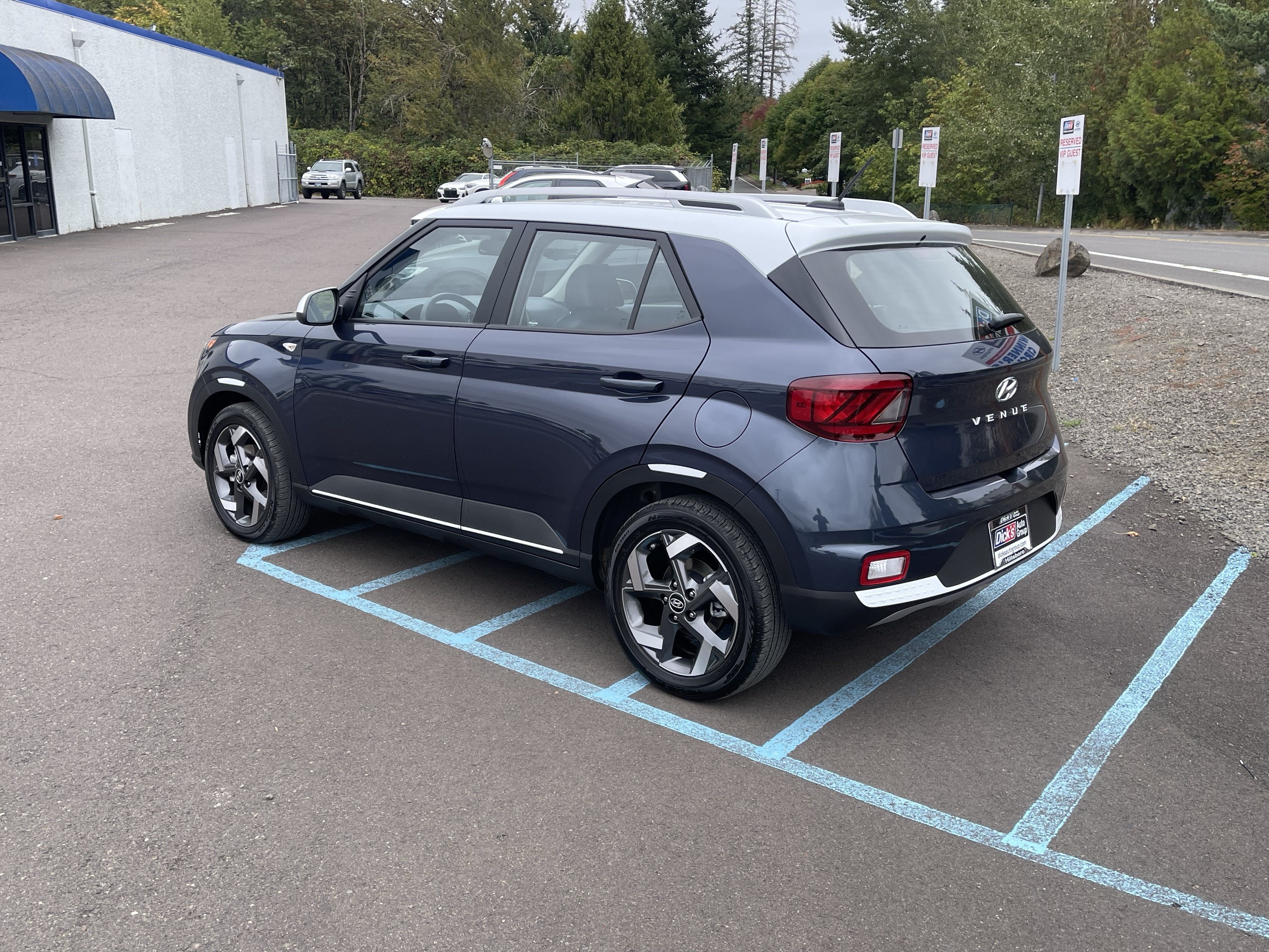 2025 Hyundai VENUE Limited