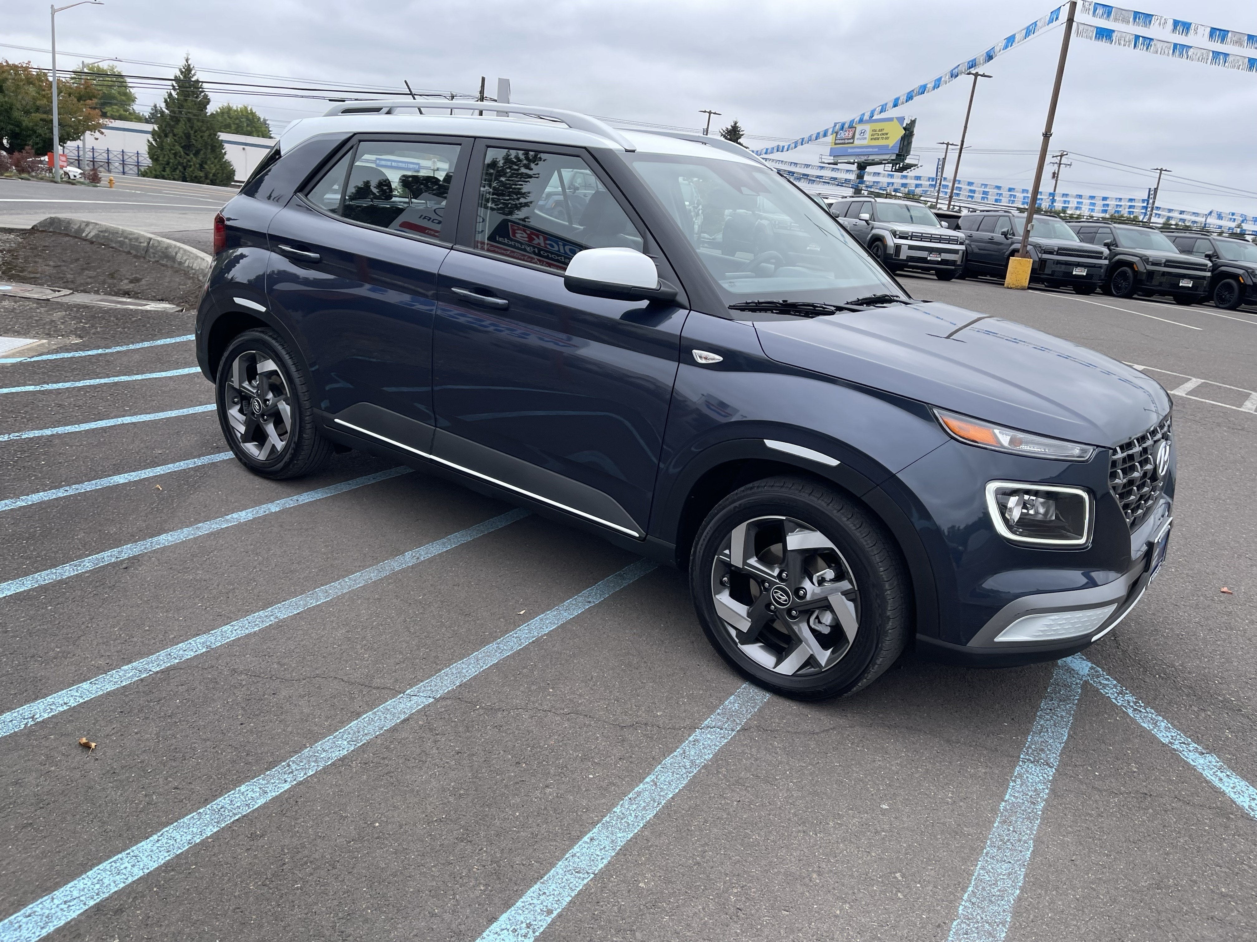 2025 Hyundai VENUE Limited